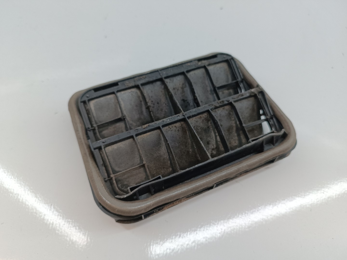 Painel de Ventilação da Carroceria RENAULT LAGUNA II Grandtour (KG0/1_) | 01 - 07