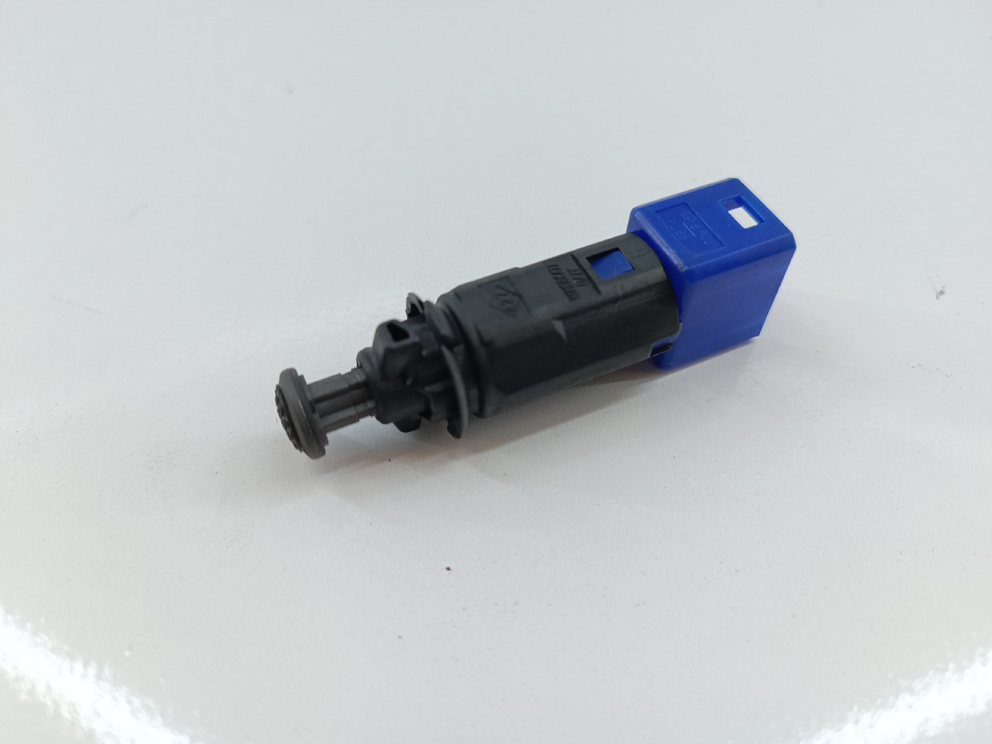 Sensor do pedal de embraiagem RENAULT LAGUNA II Grandtour (KG0/1_) | 01 - 07 Imagem-2