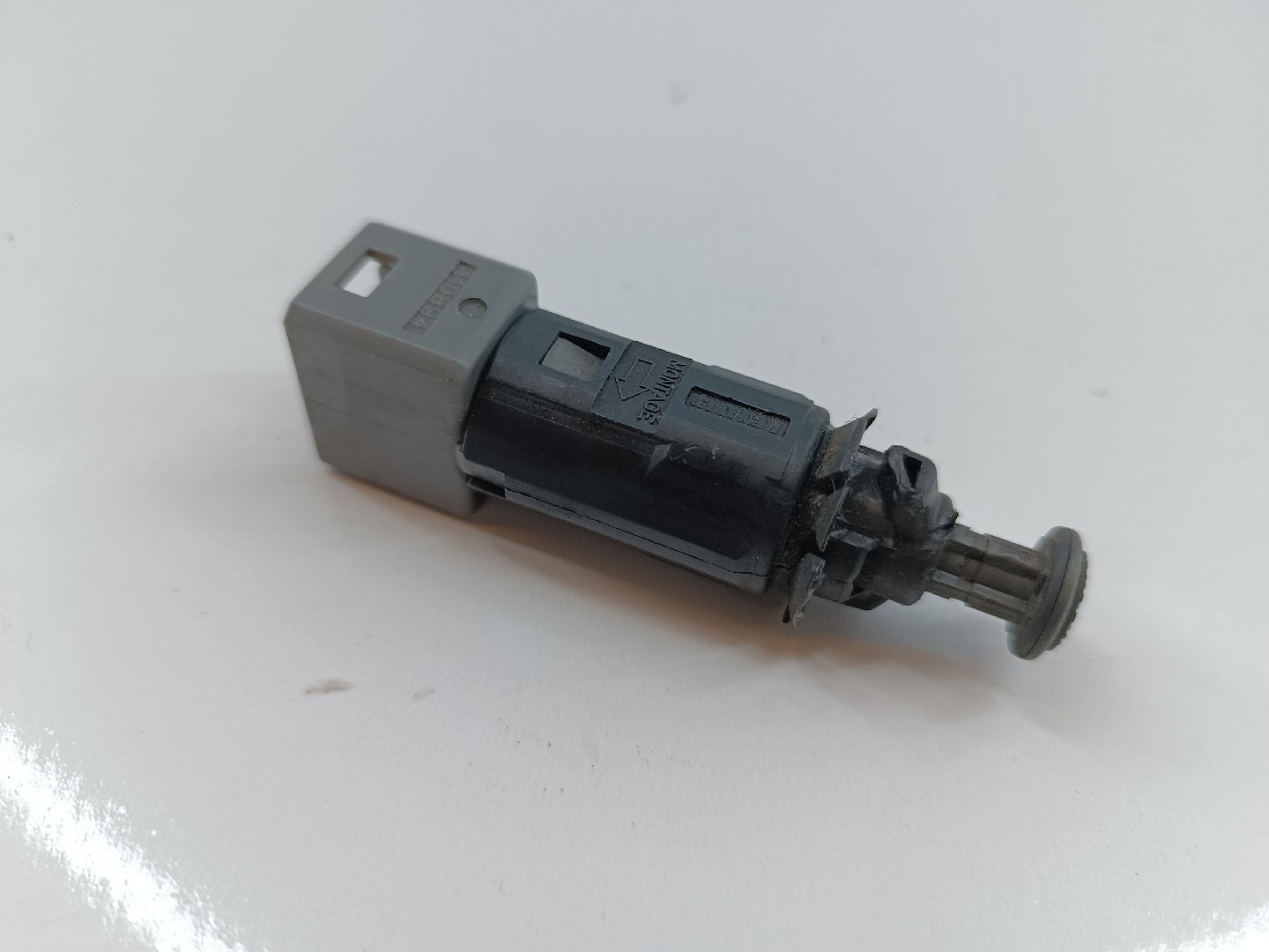 Sensor do pedal de travão RENAULT LAGUNA II Grandtour (KG0/1_) | 01 - 07 Imagem-1