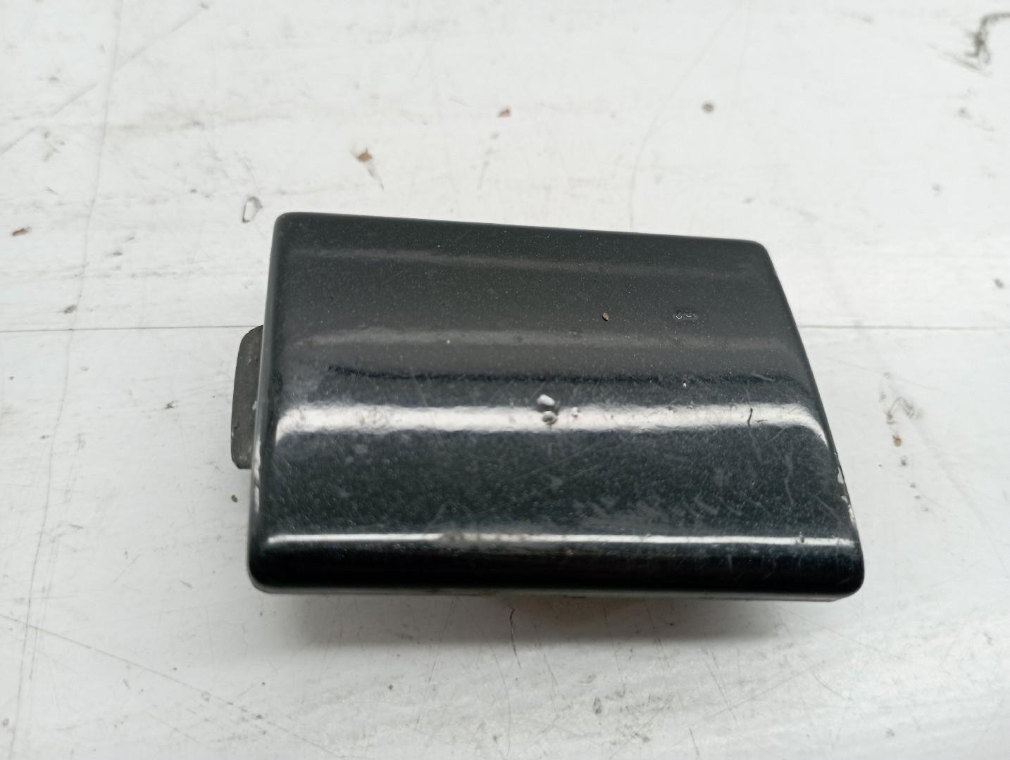 Tampa de gancho de reboque MERCEDES-BENZ E-CLASS (W211) | 02 - 09