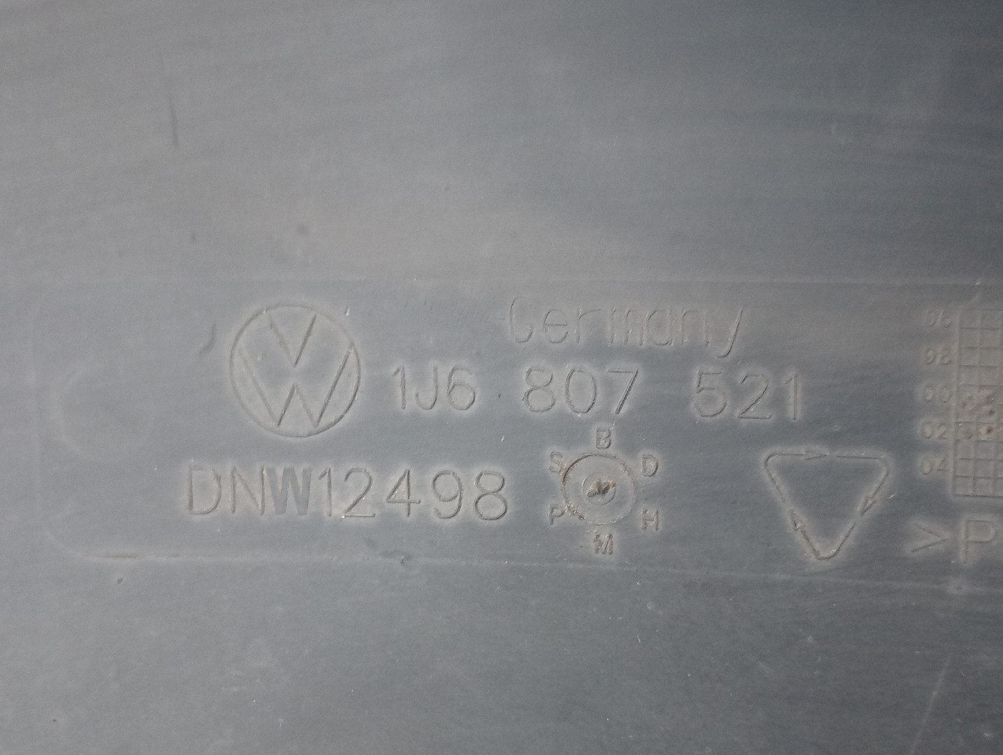 Spoiler de para-choques VOLKSWAGEN GOLF IV (1J1) | 97 - 07 Imagem-4