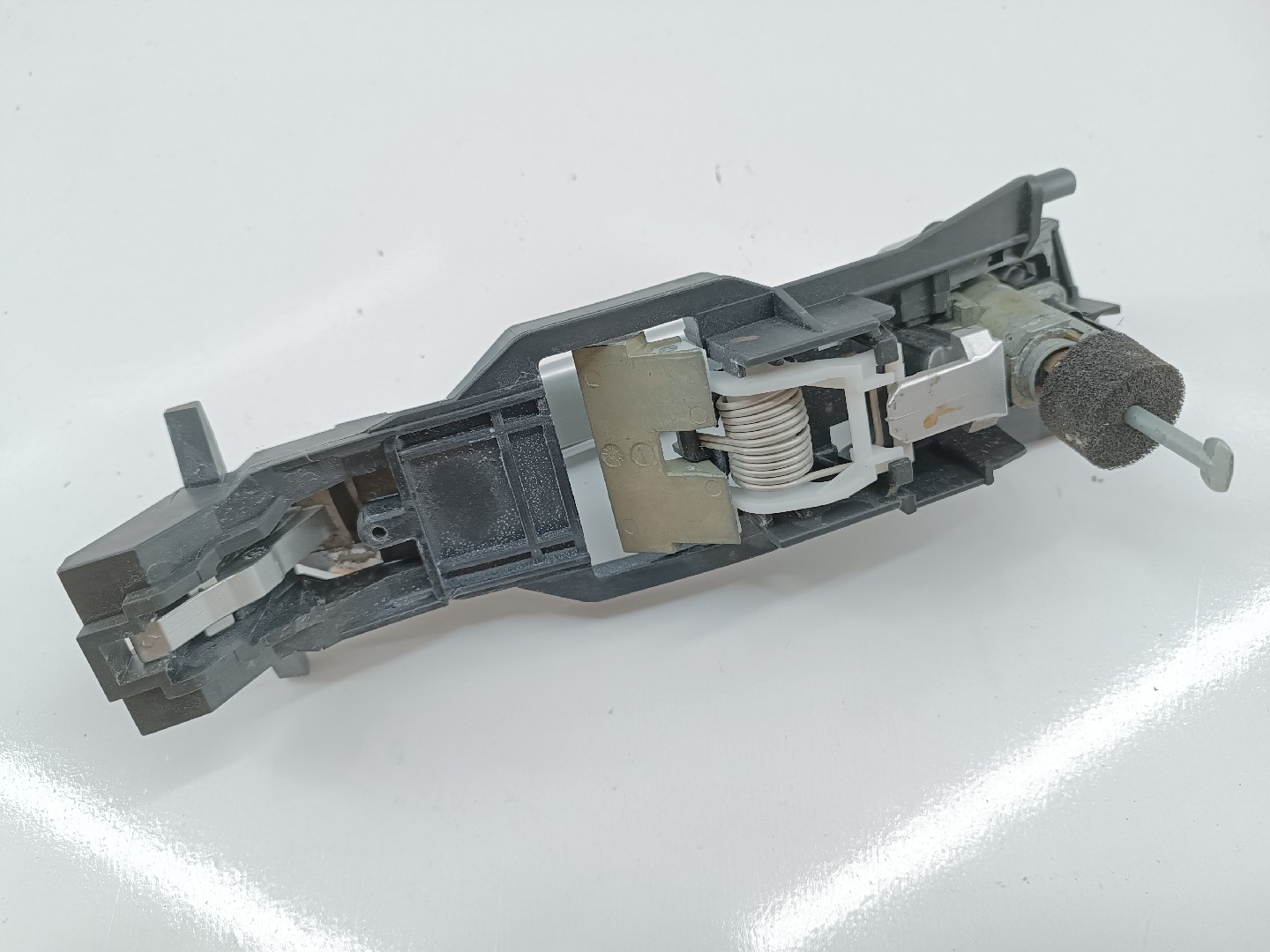 Puxador exterior de porta frente esquerda MERCEDES-BENZ C-CLASS T-Model (S203) | 01 - 07