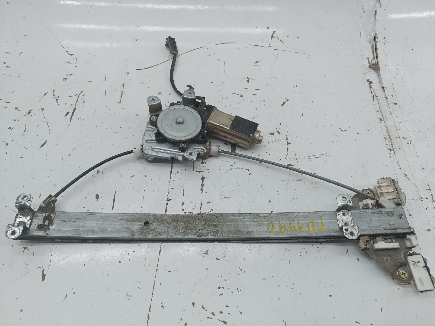 Motor e elevador de vidro trás direito NISSAN NAVARA Camião de plataforma/chassis (D22) | 97 -  Imagem-9
