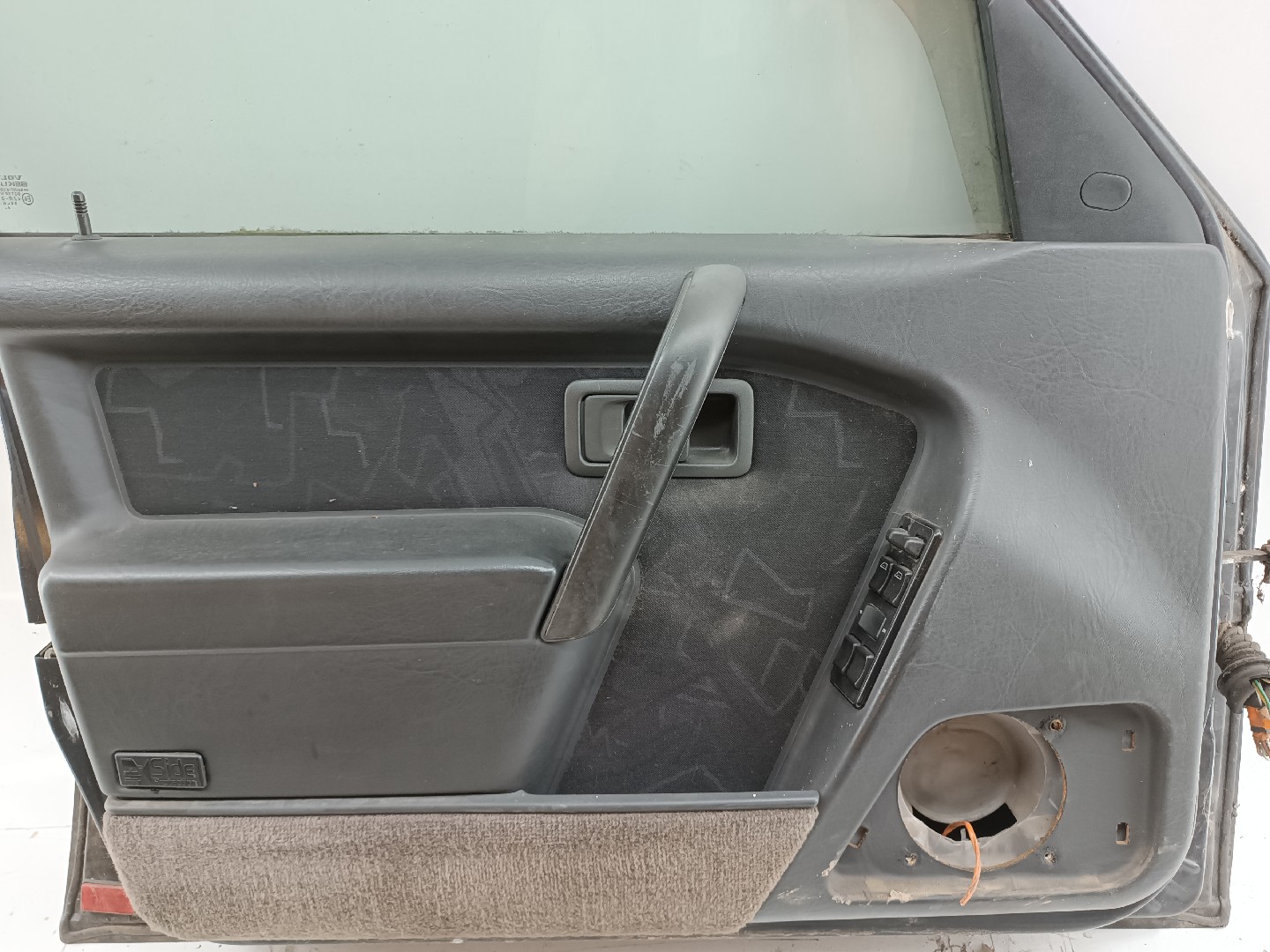 Porta Frente Esquerda VOLVO 460 L (464) | 88 - 96 Imagem-1