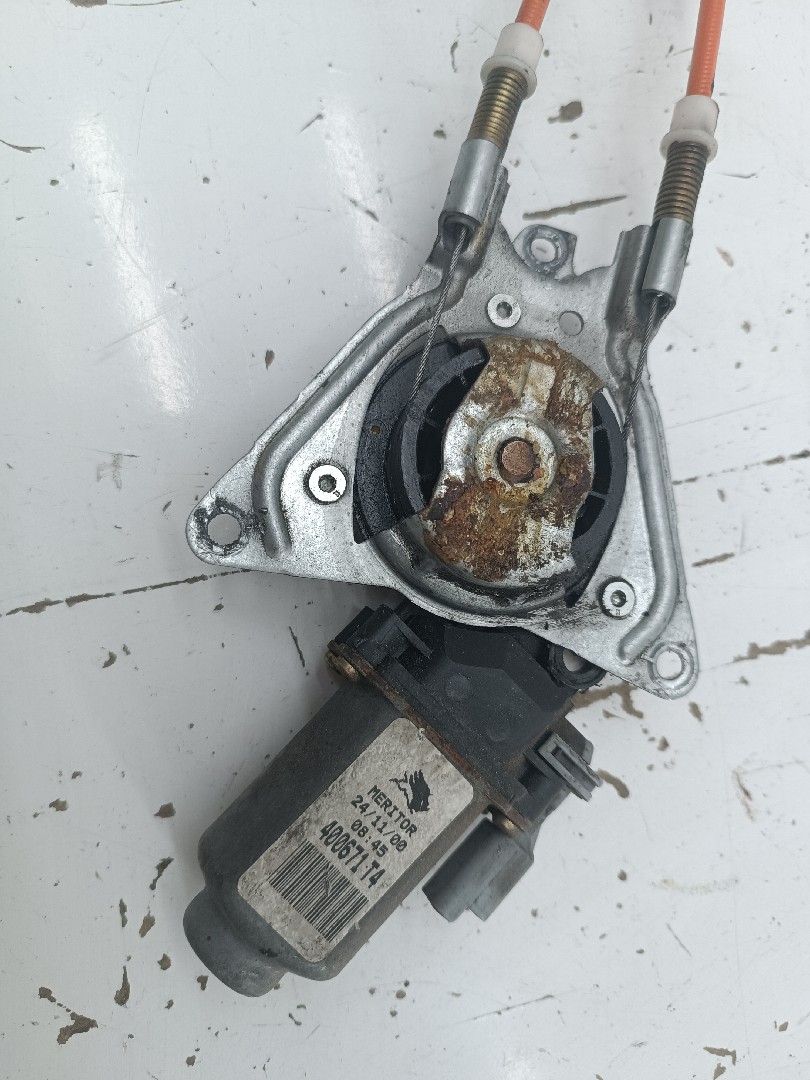 Motor e elevador de vidro frente esquerdo CITROEN SAXO Hatchback van (S3_) | 97 - 03 Imagem-3