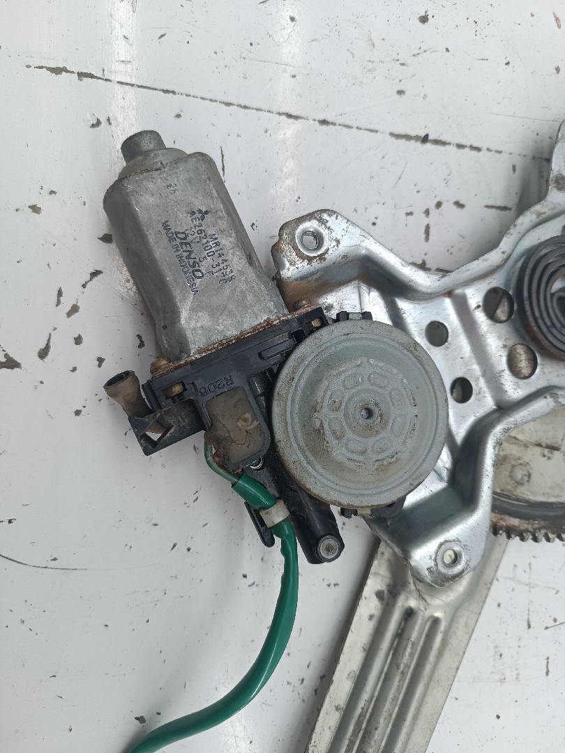 Motor e elevador de vidro trás direito MITSUBISHI L 200 (K7_T, K6_T) | 96 - 11 Imagem-4