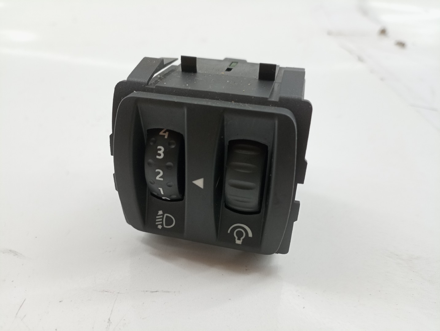 Regulador de luzes RENAULT SCÉNIC II (JM0/1_) | 03 - 10