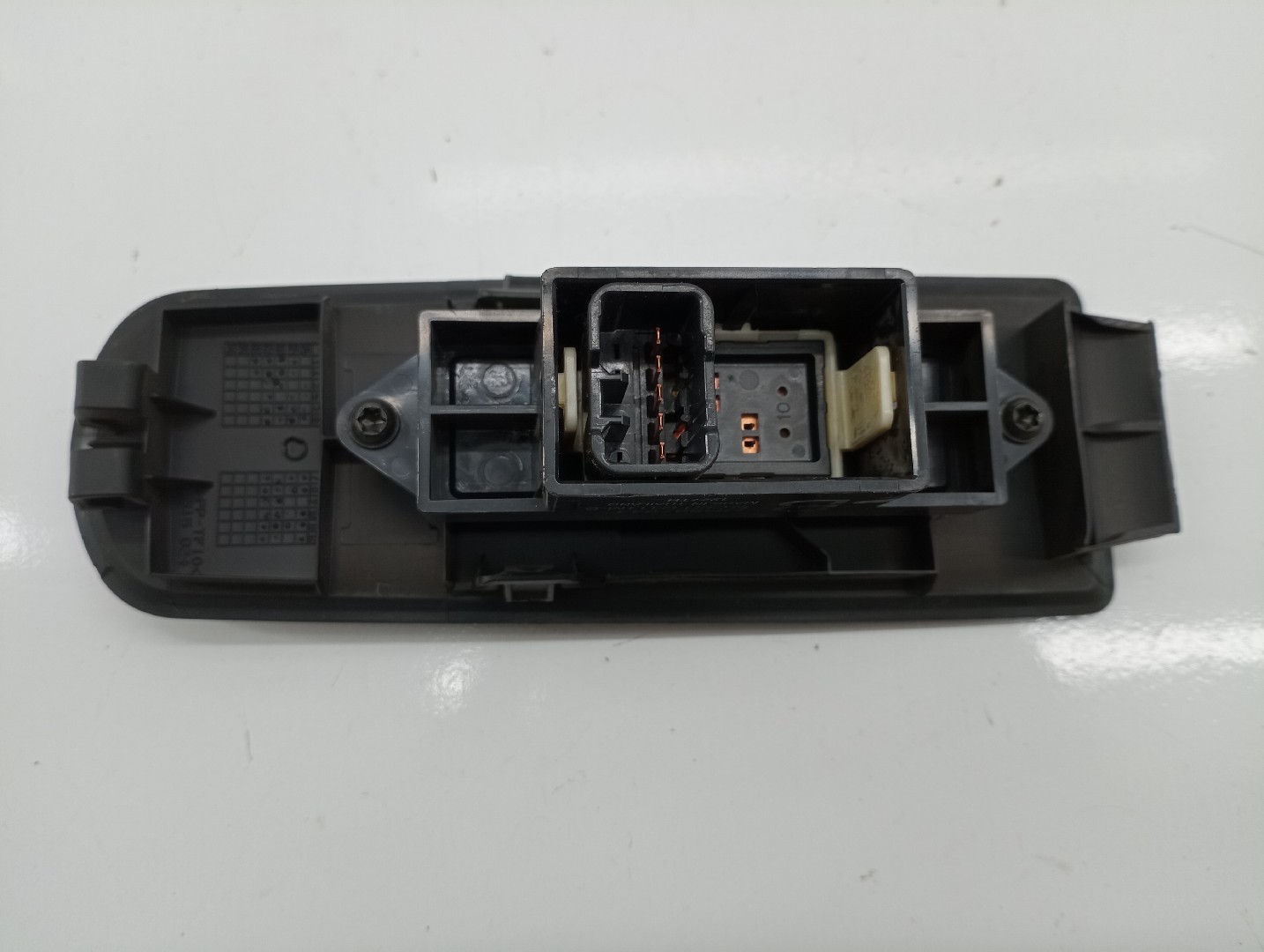 Comutador de vidro frente direito MITSUBISHI COLT VI (Z3_A, Z2_A) | 02 - 12 Imagem-3