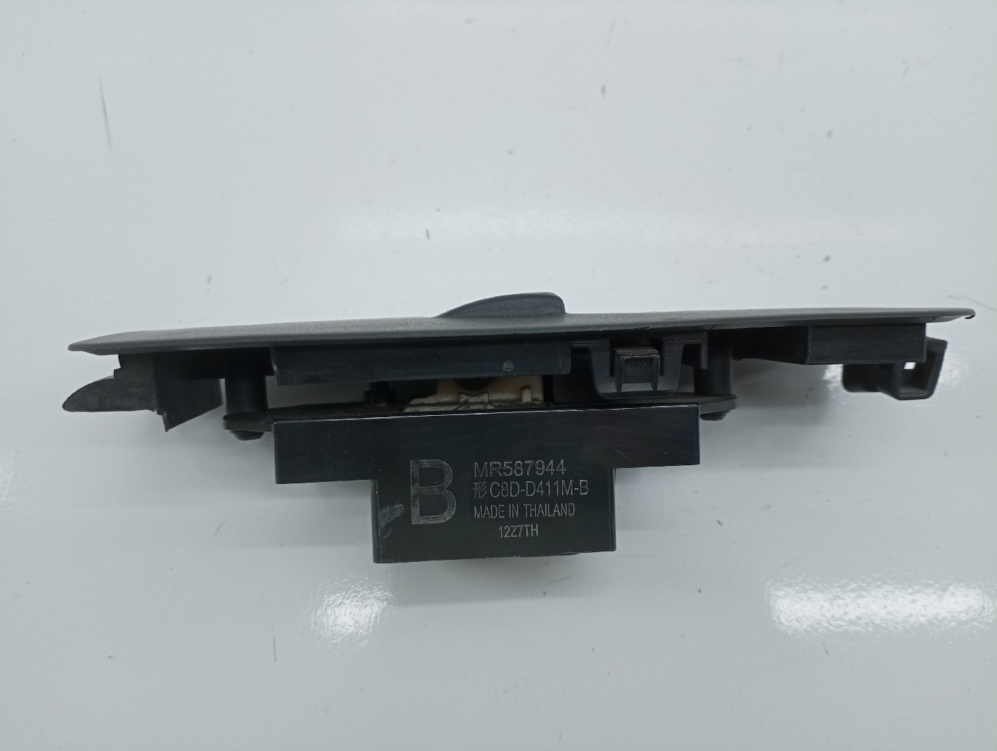 Comutador de vidro frente direito MITSUBISHI COLT VI (Z3_A, Z2_A) | 02 - 12 Imagem-4