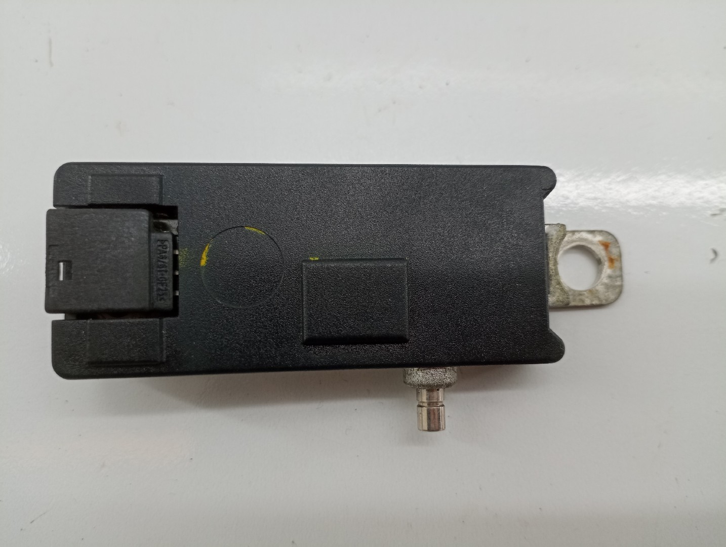 Amplificador de antena AUDI A8 (4D2, 4D8) | 94 - 05 Imagem-1