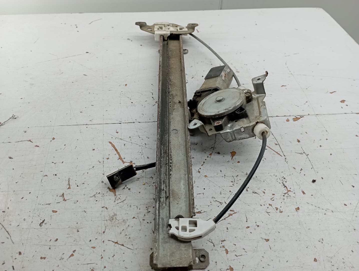 Motor e elevador de vidro trás direito NISSAN NAVARA (D21) | 85 - 08 Imagem-2