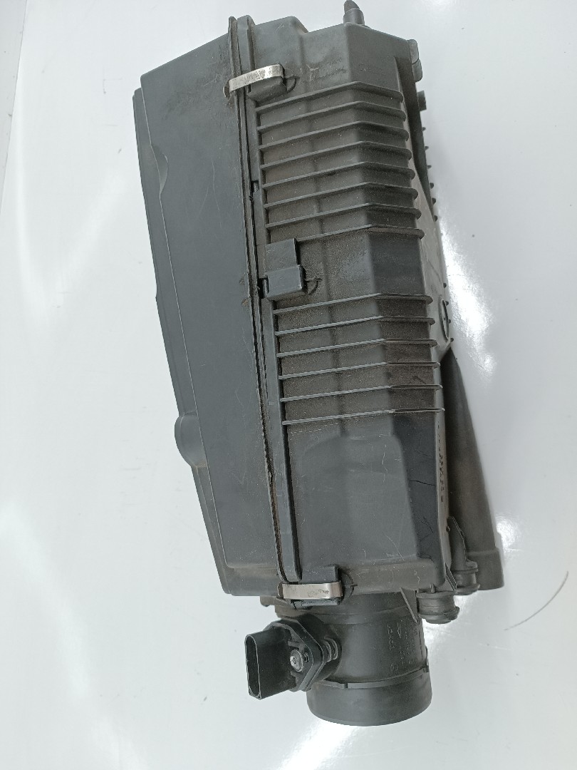 Caixa de filtro de ar MERCEDES-BENZ C-CLASS (W203) | 00 - 07 Imagem-1