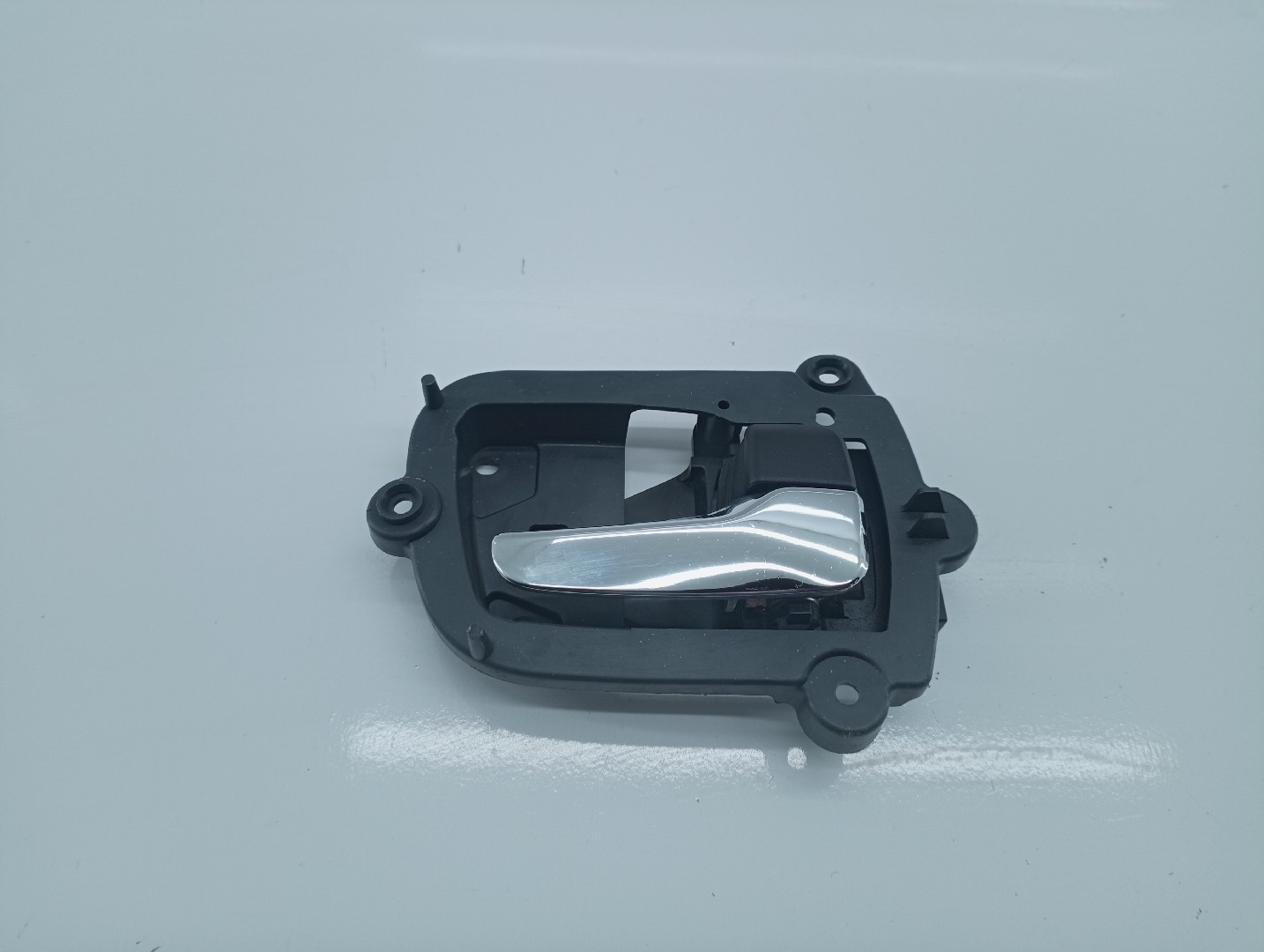 Puxador interior de porta traseira direita MITSUBISHI GRANDIS (NA_W) | 03 - 11