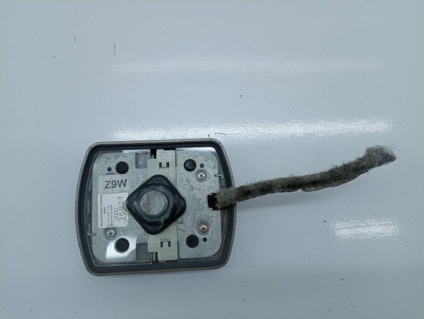 Antena de GPS AUDI A8 (4D2, 4D8) | 94 - 05 Imagem-2