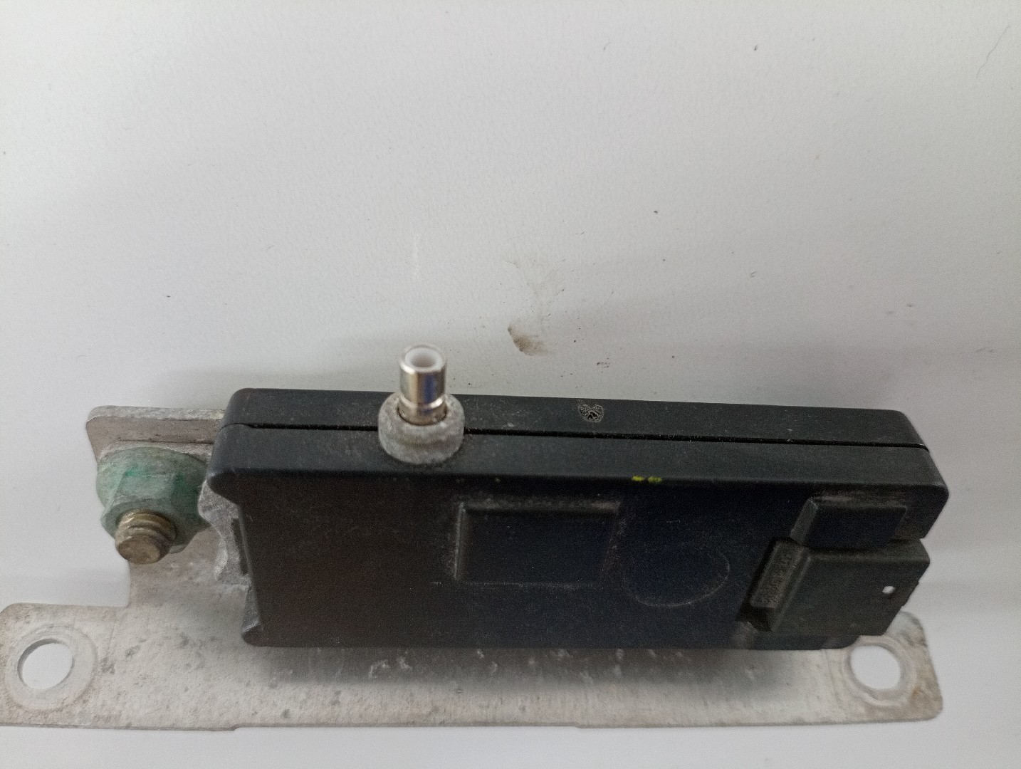 Amplificador de antena AUDI A8 (4D2, 4D8) | 94 - 05 Imagem-2