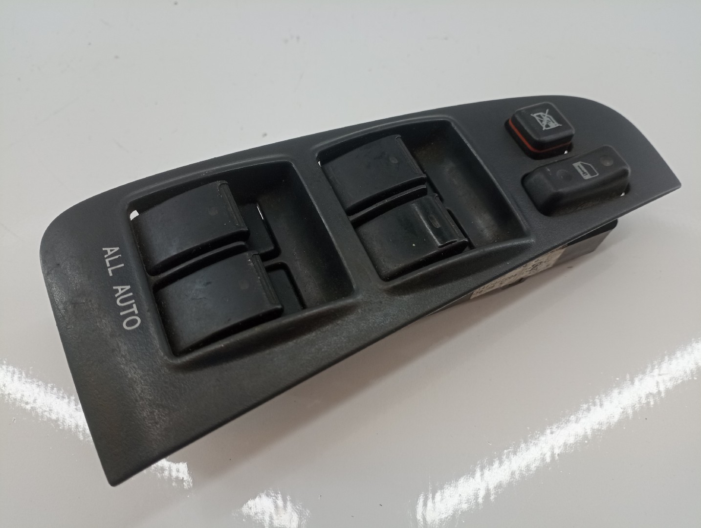 Interruptor Vidros Tras Direito TOYOTA AVENSIS (_T25_) | 03 - 08 Imagem-6
