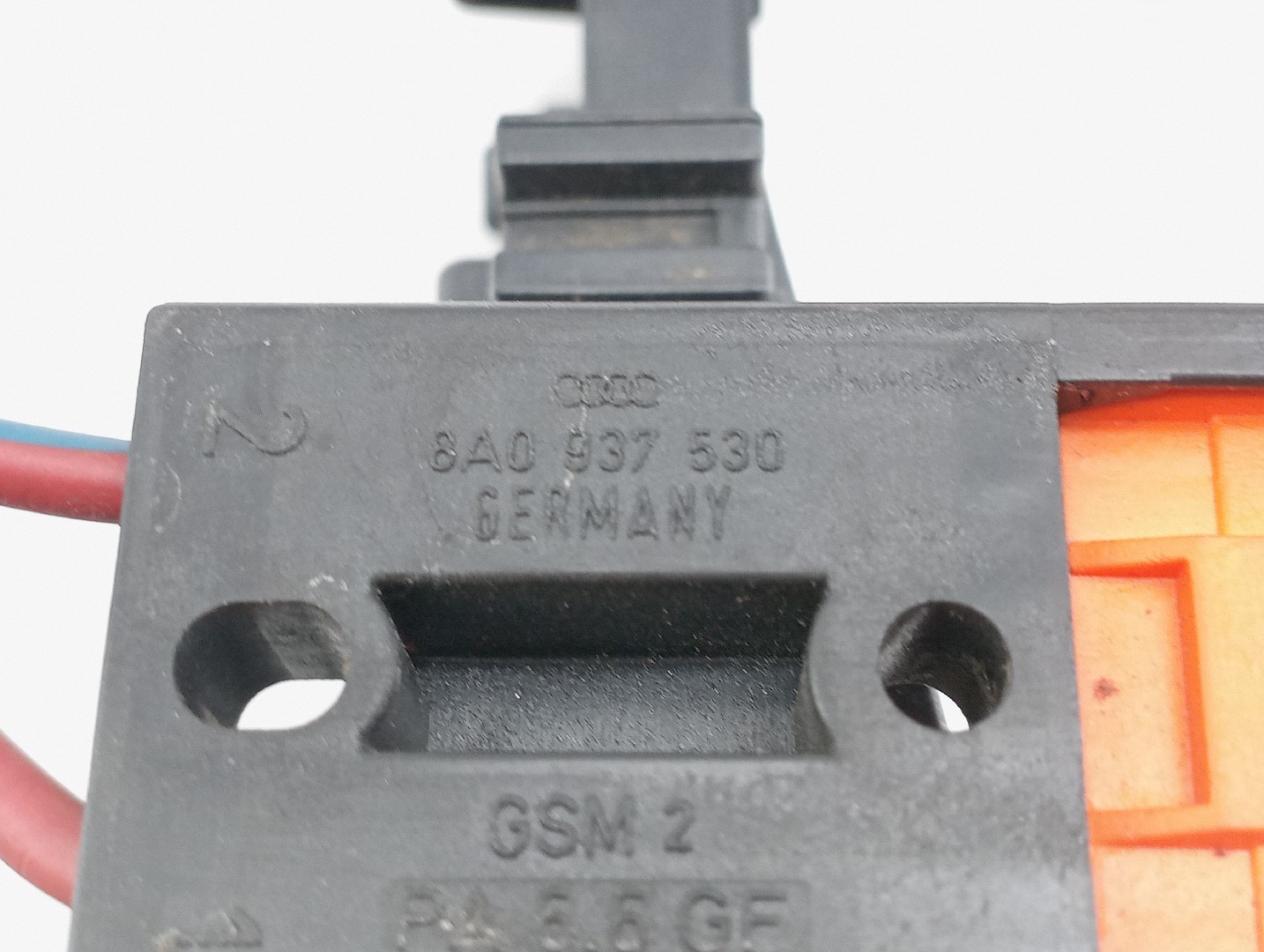 Placa de suporte de fusíveis AUDI A4 Avant (8E5, B6) | 00 - 05 Imagem-2