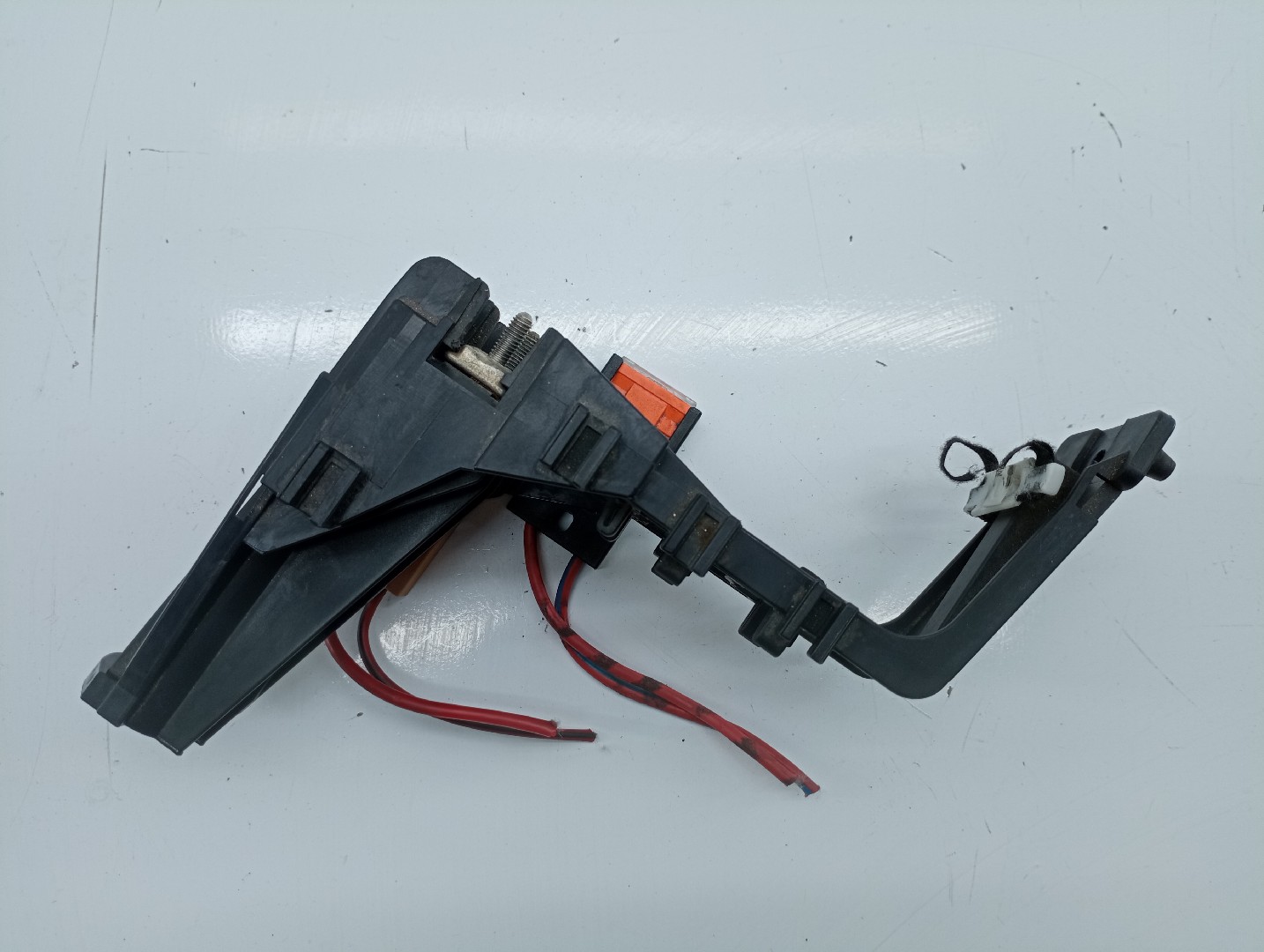 Placa de suporte de fusíveis AUDI A4 Avant (8E5, B6) | 00 - 05 Imagem-4