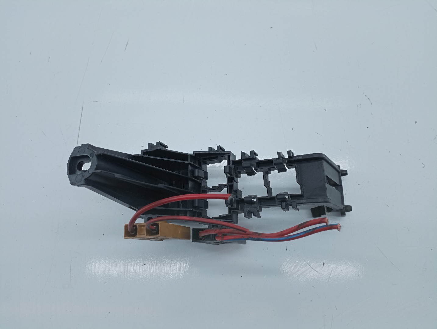 Placa de suporte de fusíveis AUDI A4 Avant (8E5, B6) | 00 - 05 Imagem-5