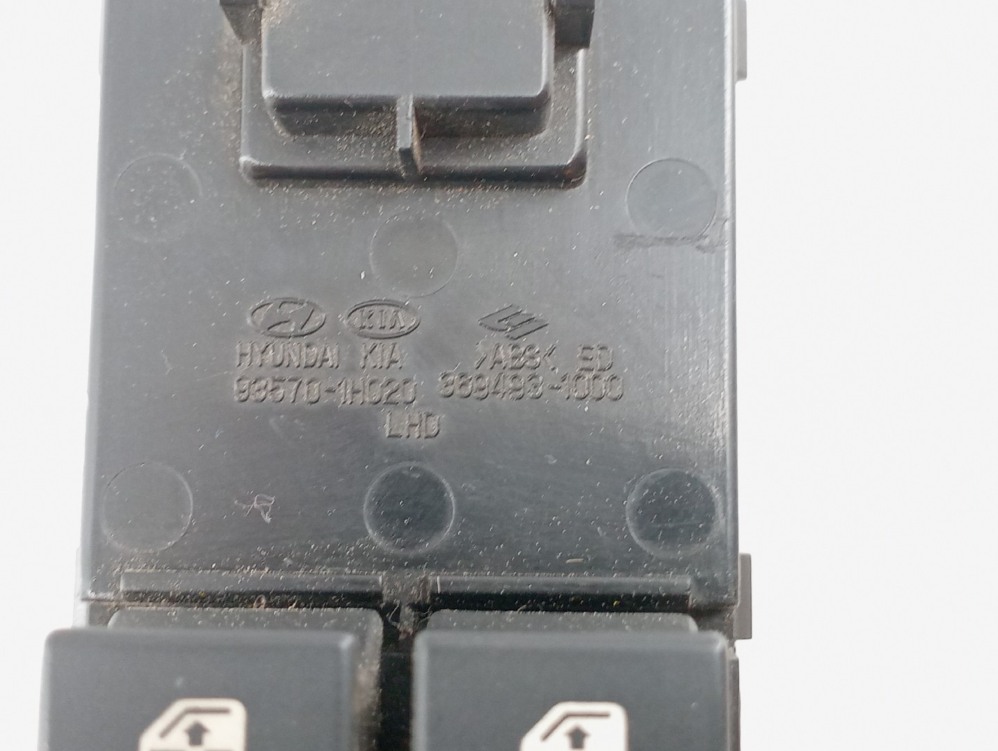 Comutador de vidro frente esquerdo KIA CEED SW (ED) | 07 - 12 Imagem-1