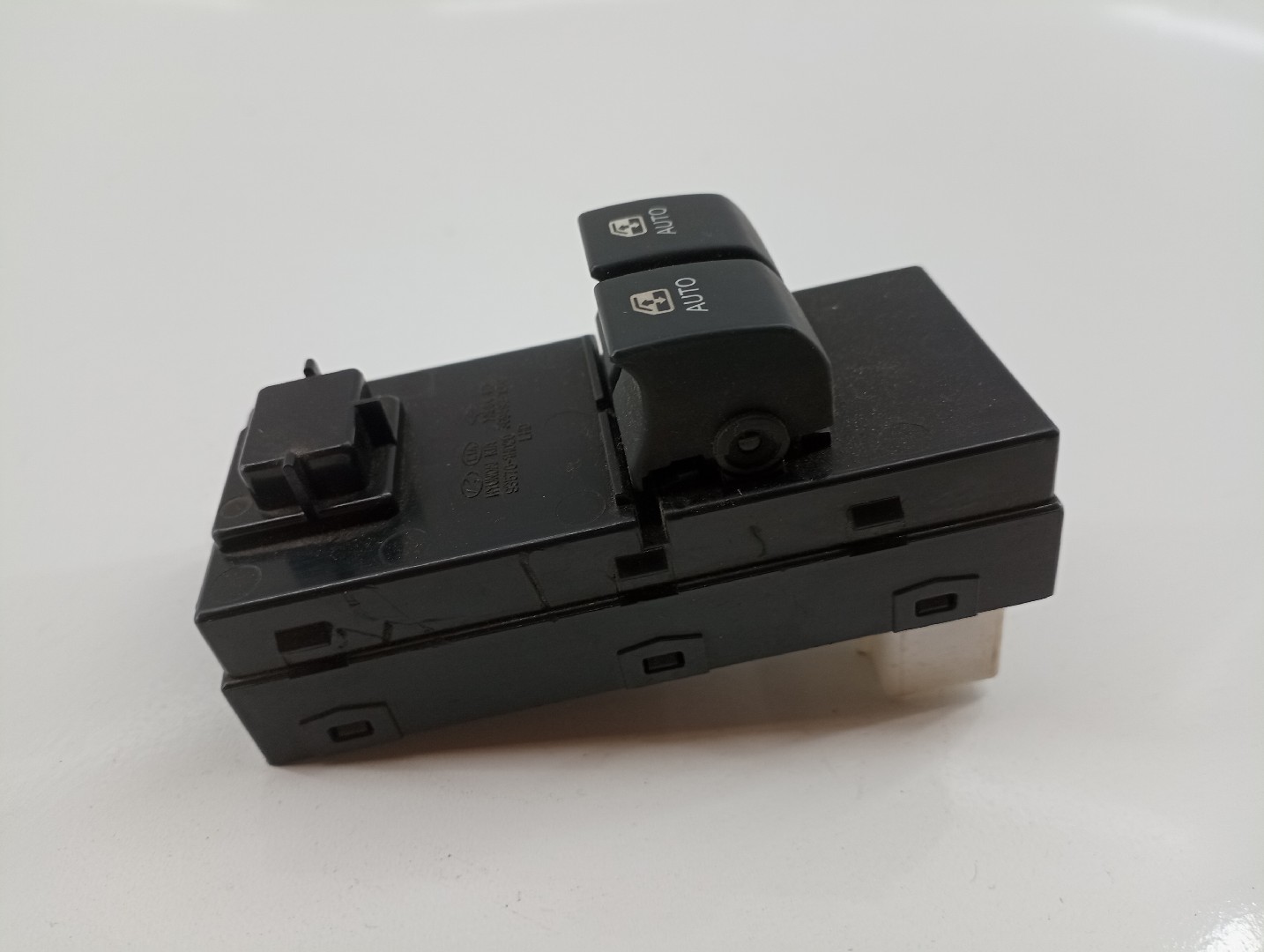 Comutador de vidro frente esquerdo KIA CEED SW (ED) | 07 - 12 Imagem-4