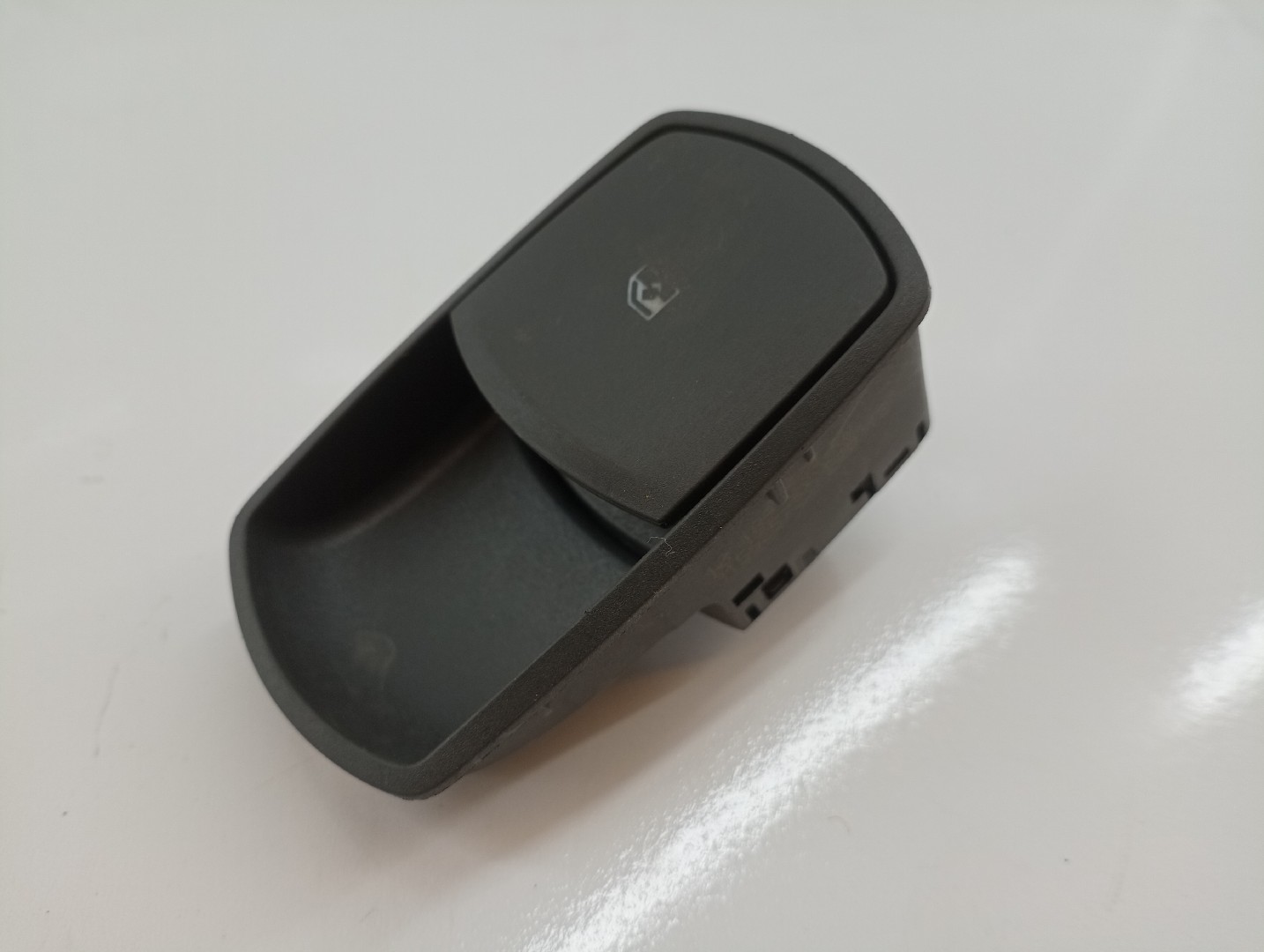 Comutador de vidro frente direito OPEL CORSA D (S07) | 06 - 14
