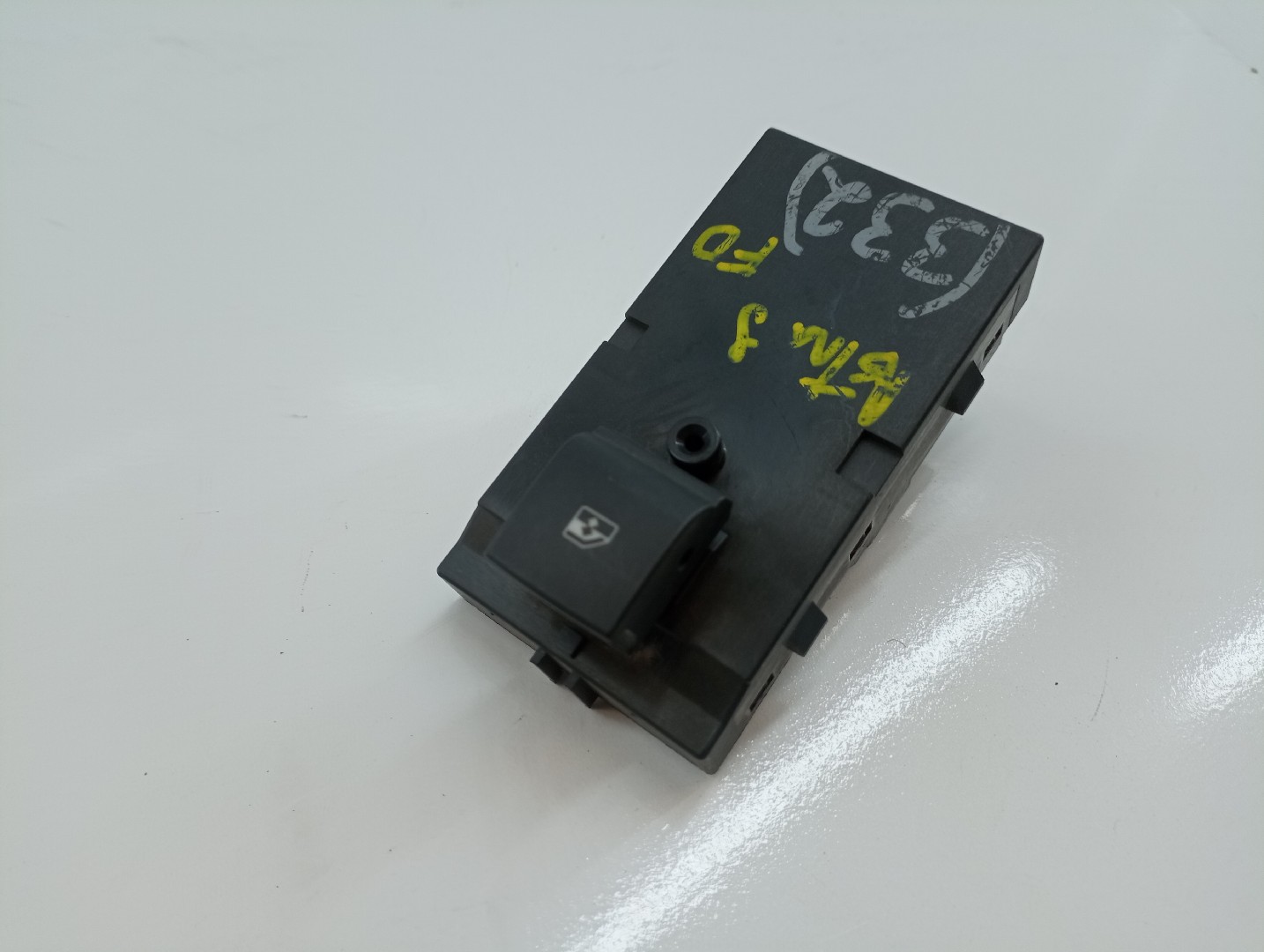 Interruptor Vidro Porta Frente Direito Passageiro OPEL ASTRA J (P10) | 09 - 15