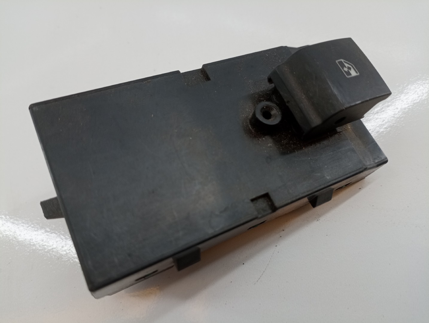 Comutador de vidro frente direito OPEL ASTRA J (P10) | 09 - 15