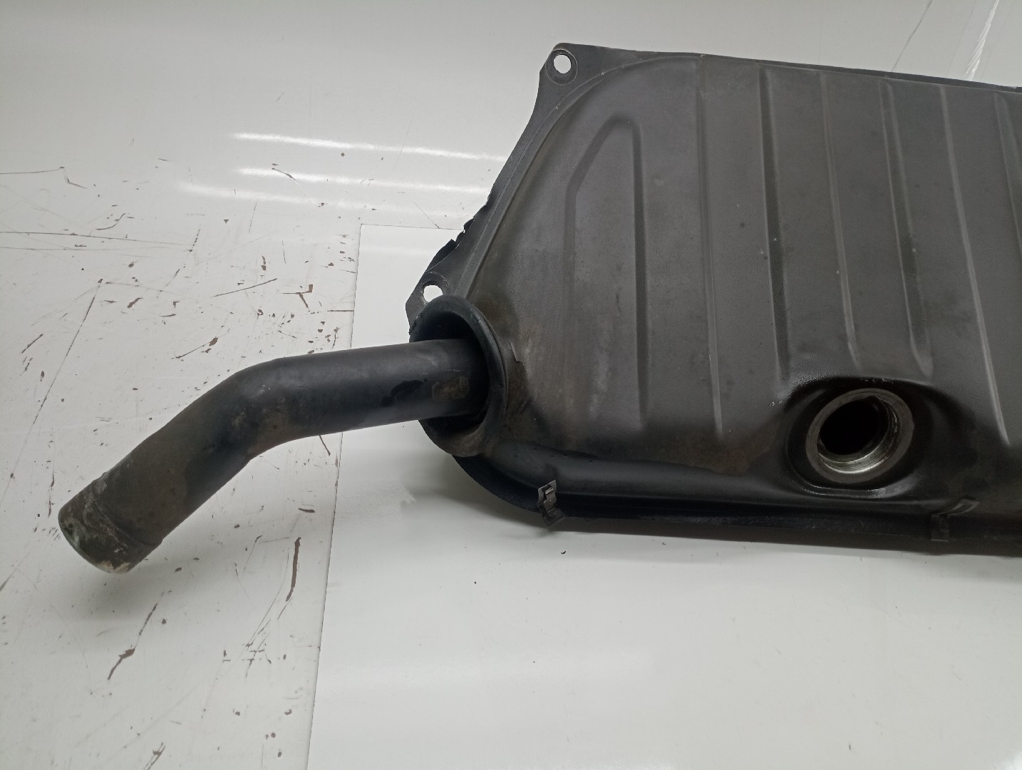 Depósito de Combustível MERCEDES-BENZ C-CLASS (W202) | 93 - 00 Imagem-2