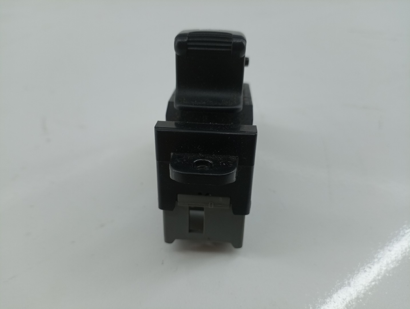 Interruptor Vidro Porta Frente Direito Passageiro CHEVROLET AVEO / KALOS Hatchback (T250, T255) | 06 -  Imagem-3