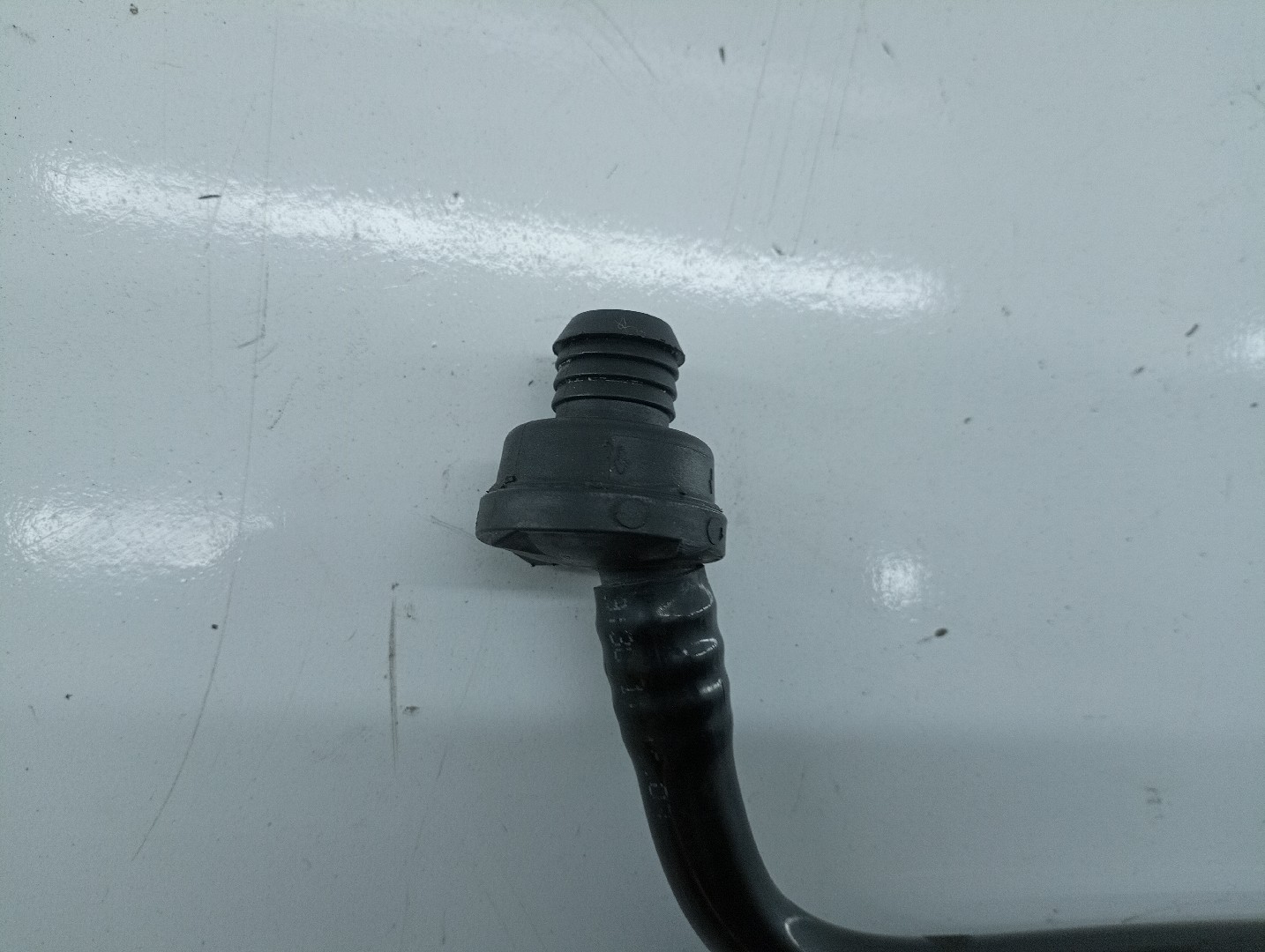 Tubo flexível de vacuo,sistema de travagem AUDI A4 Avant (8E5, B6) | 00 - 05 Imagem-1