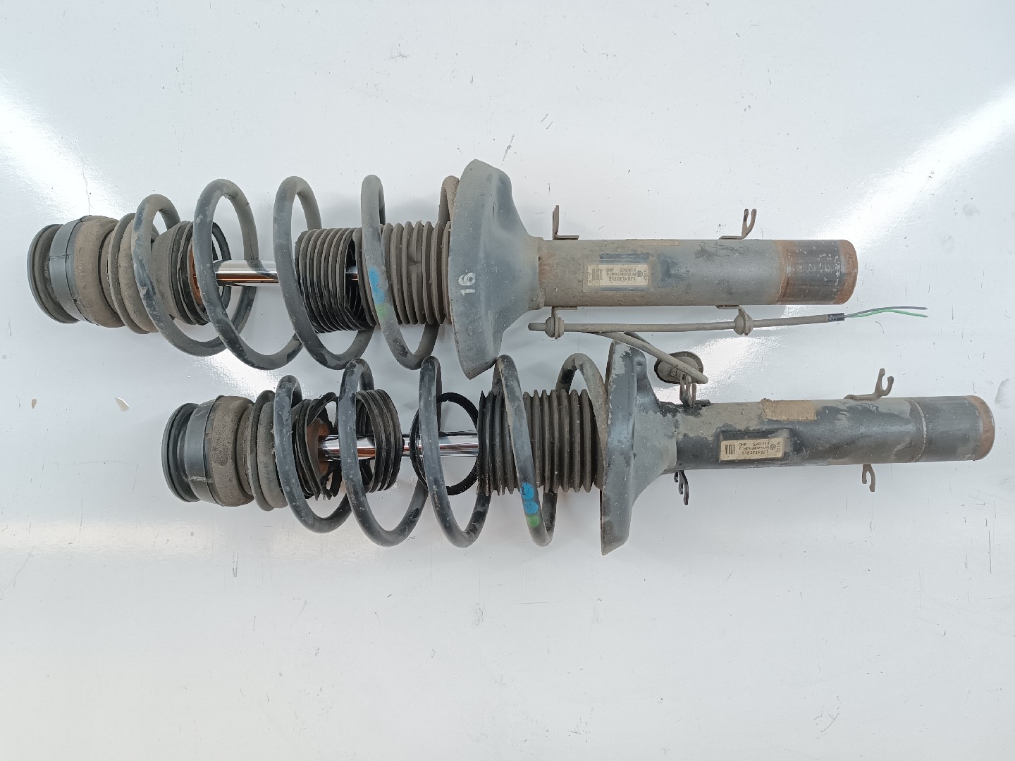 Amortecedores da frente VOLKSWAGEN GOLF IV (1J1) | 97 - 07