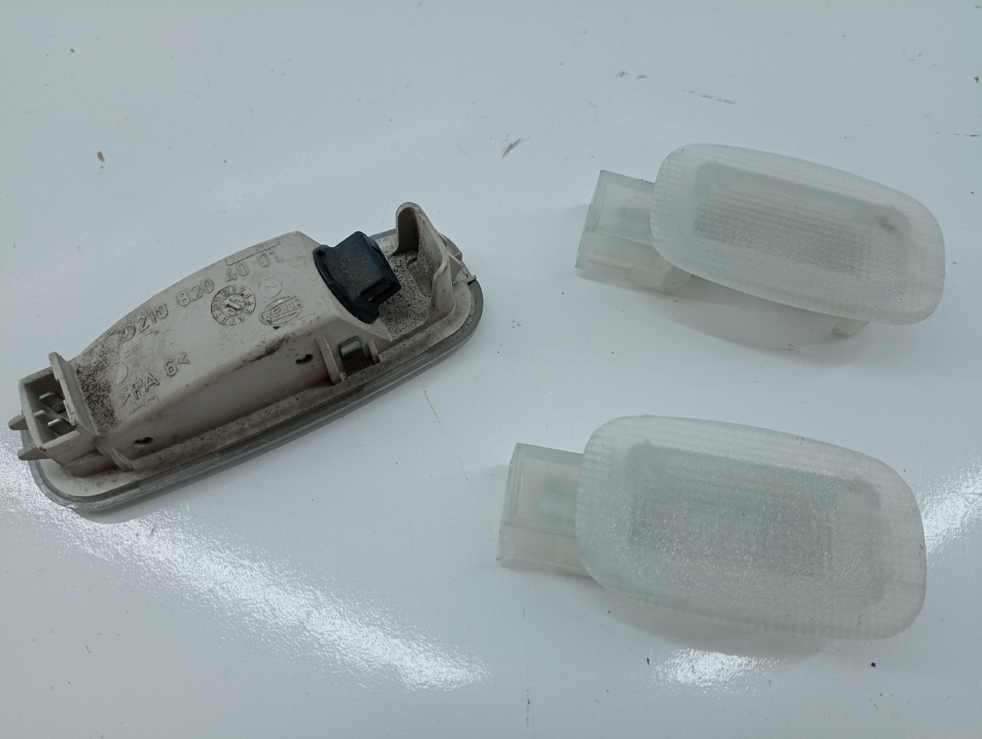 Luz de cortesia MERCEDES-BENZ C-CLASS T-Model (S203) | 01 - 07 Imagem-1