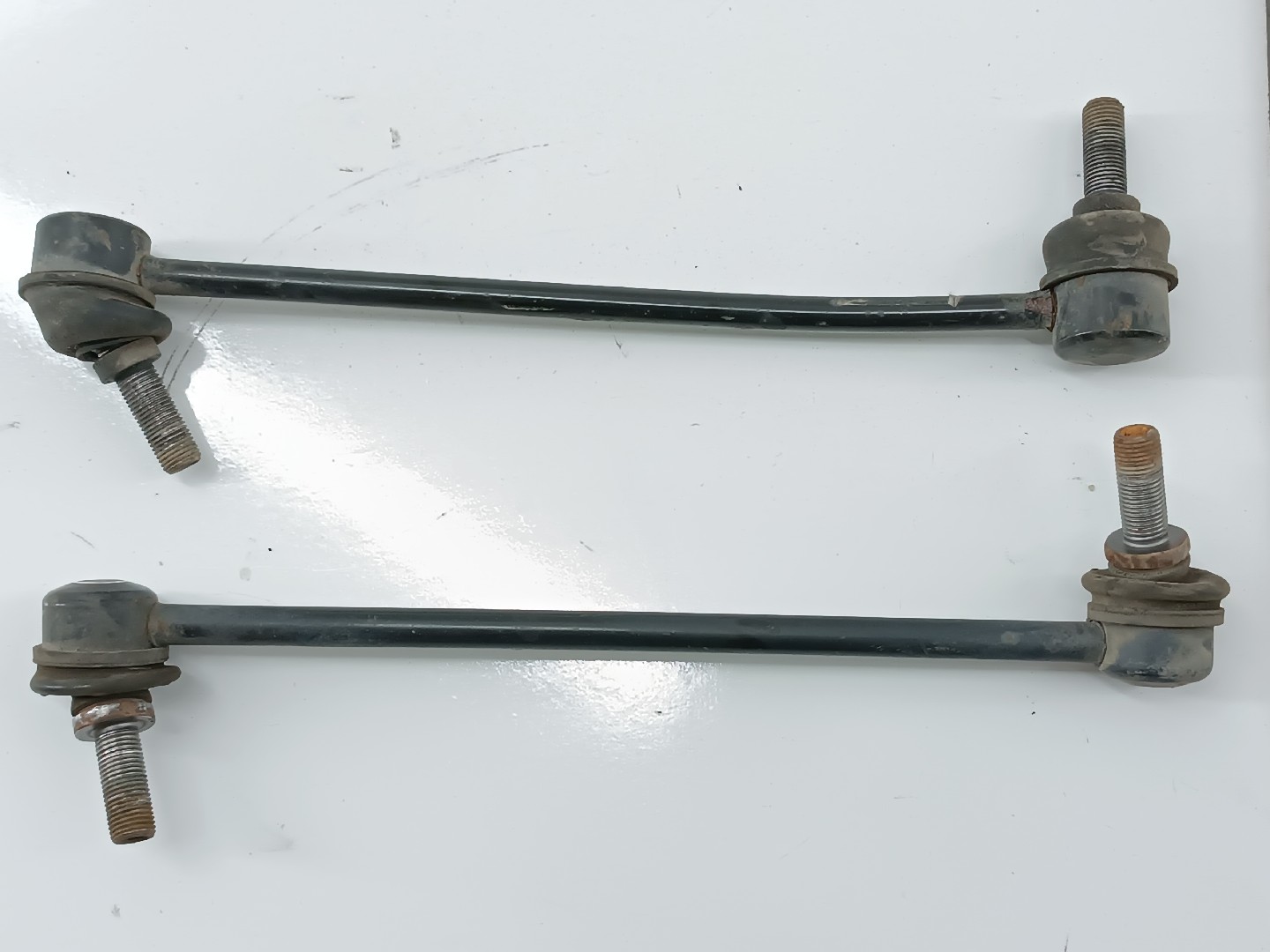 Tirantes de barra estabilizadora NISSAN LEAF (ZE0) | 10 -  Imagem-1