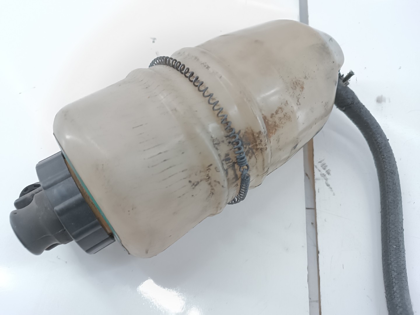 Reservatório de Direção Hidráulica MERCEDES-BENZ 190 (W201) | 82 - 93 Imagem-1