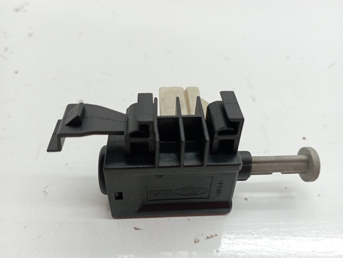 Botão de luz de travão FORD FIESTA VI (CB1, CCN) | 08 -  Imagem-2