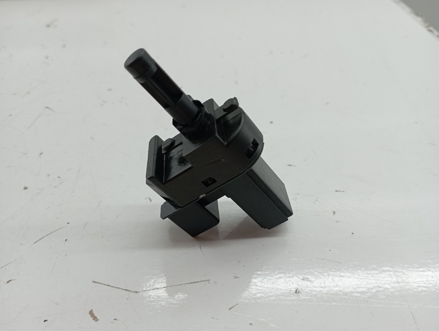 Botão FORD FIESTA VI (CB1, CCN) | 08 -  Imagem-2