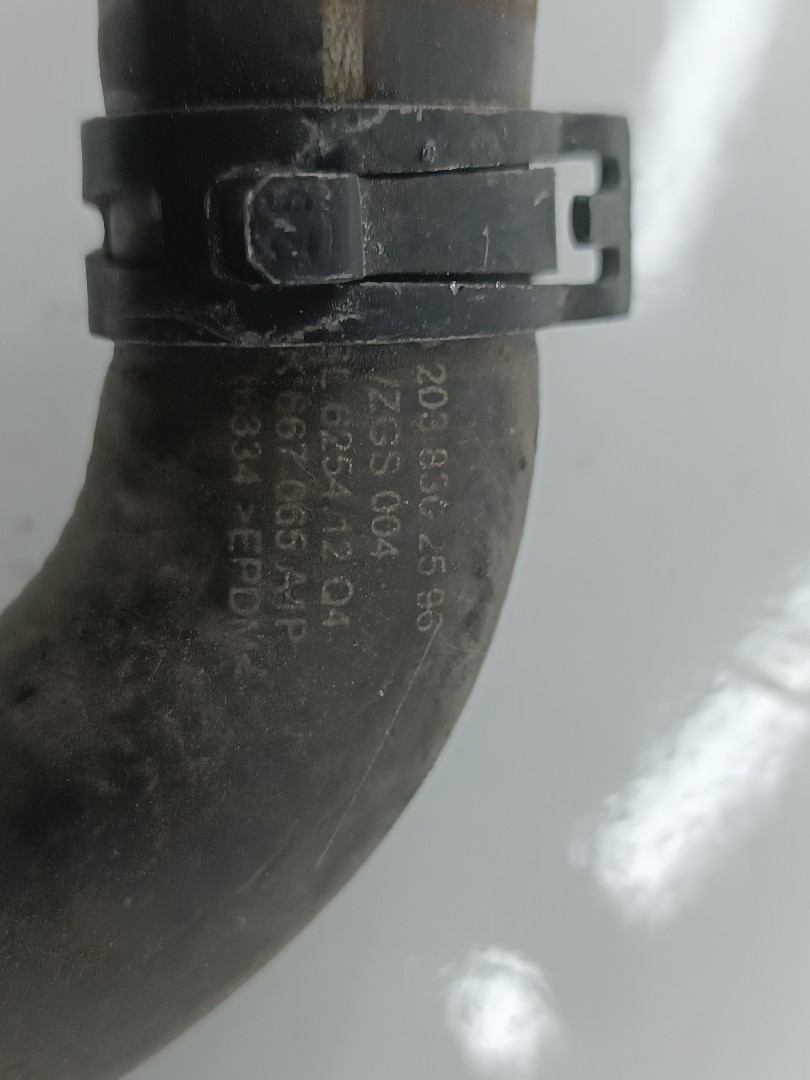 Tubo de Água MERCEDES-BENZ 190 (W201) | 82 - 93 Imagem-1