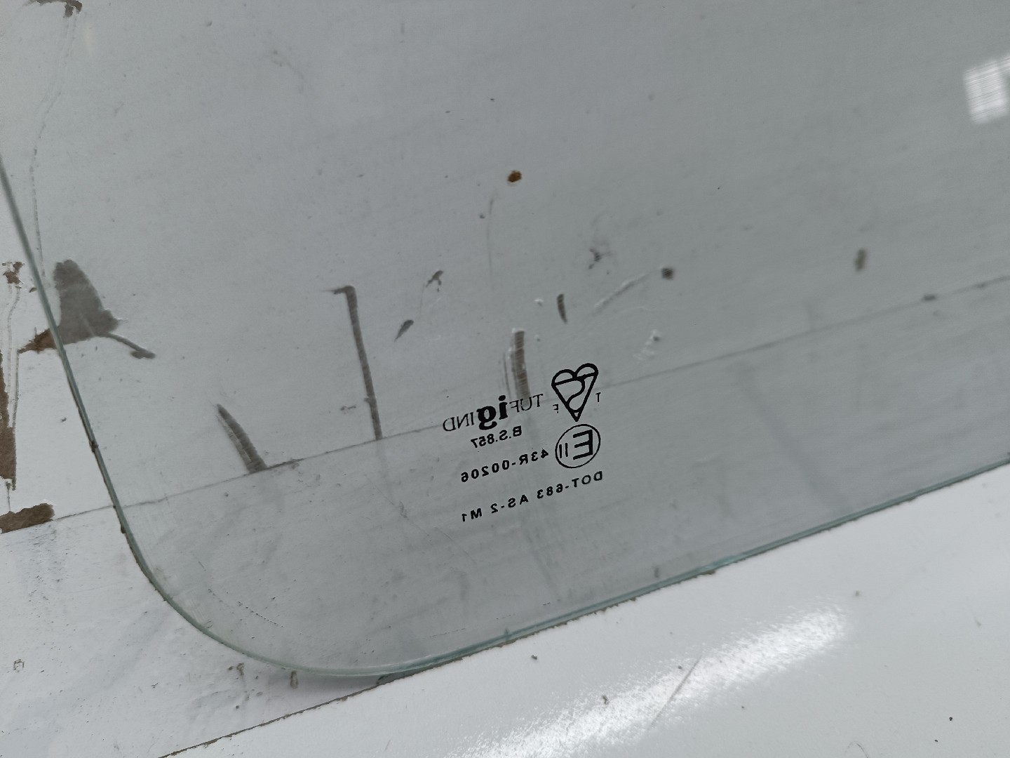 Vidro Painel Tras Direito LAND ROVER DEFENDER Pick-up (L316) | 95 - 16 Imagem-3