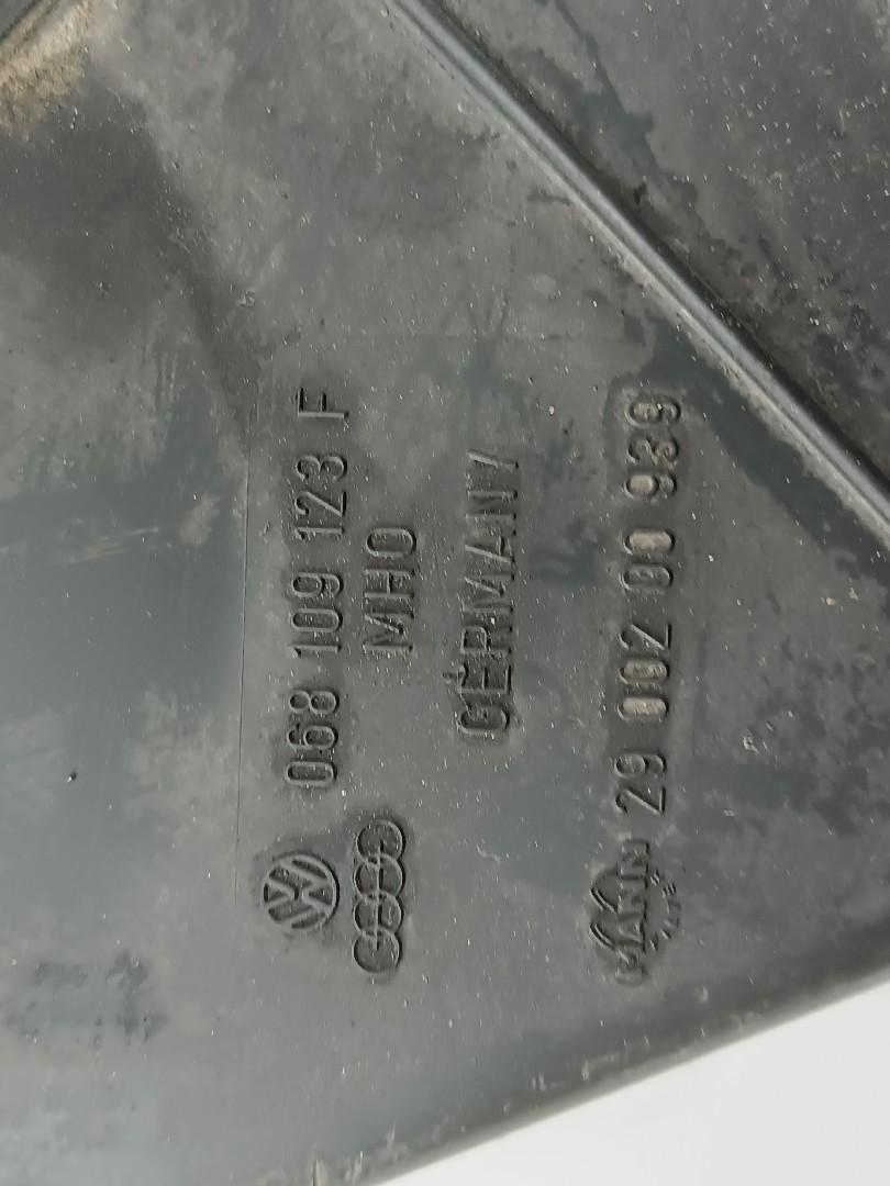 Tampa de distribuição VOLKSWAGEN GOLF II (19E, 1G1) | 83 - 92 Imagem-1