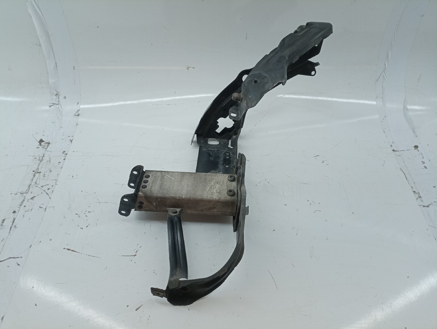 Reforço do para-choques Frente MERCEDES-BENZ E-CLASS T-Model (S211) | 03 - 09 Imagem-1