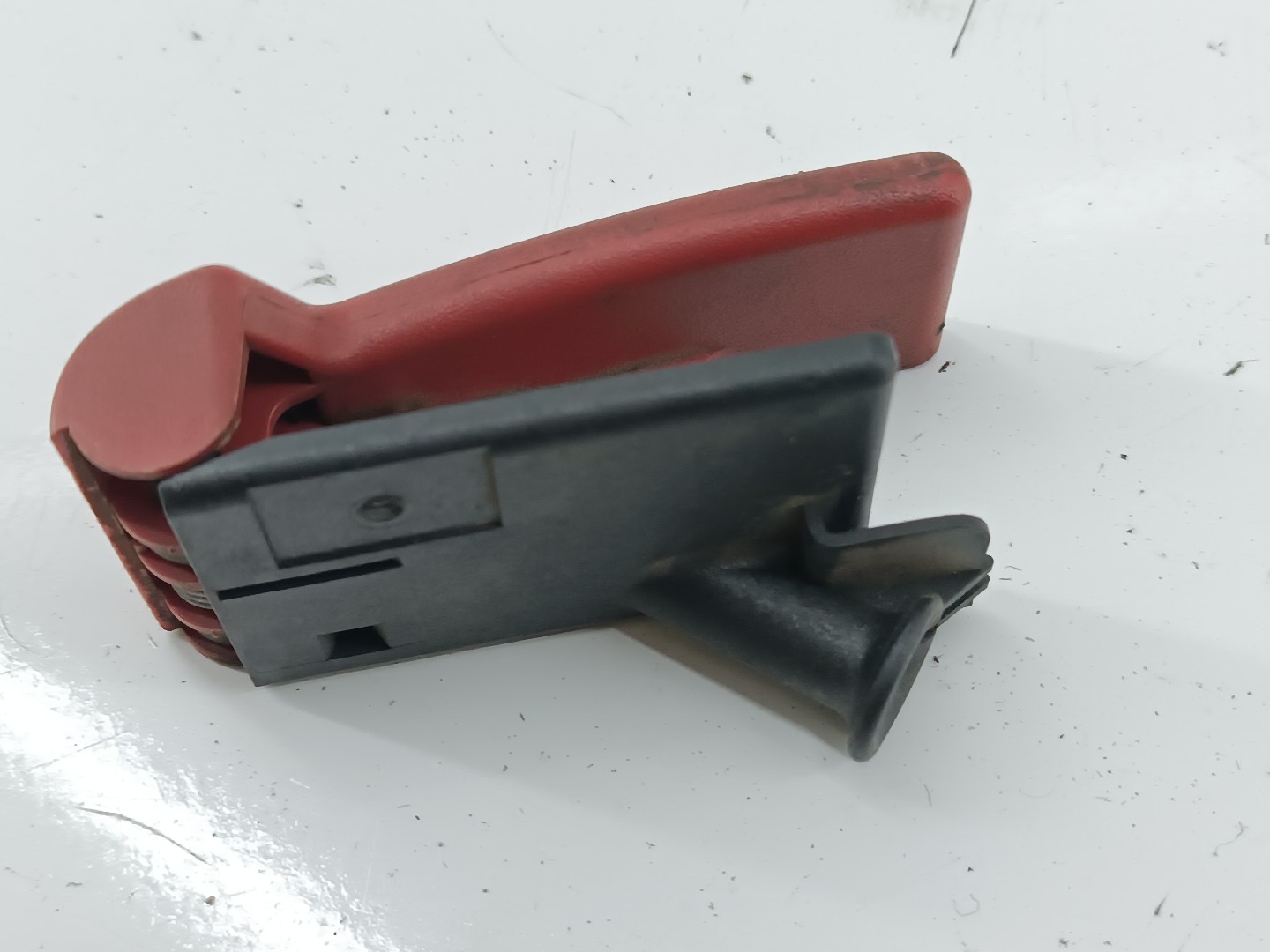Puxador do Capot MERCEDES-BENZ E-CLASS T-Model (S211) | 03 - 09