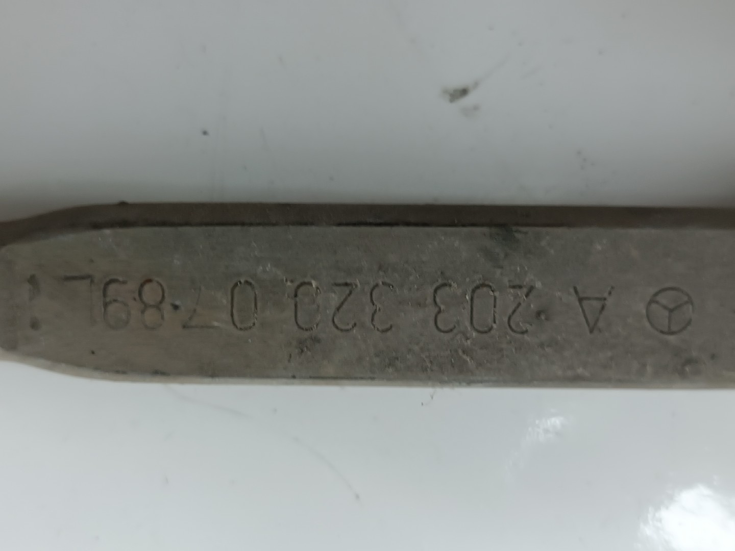 Braços de suspensão traseiros esquerdo / direito MERCEDES-BENZ C-CLASS T-Model (S203) | 01 - 07 Imagem-2