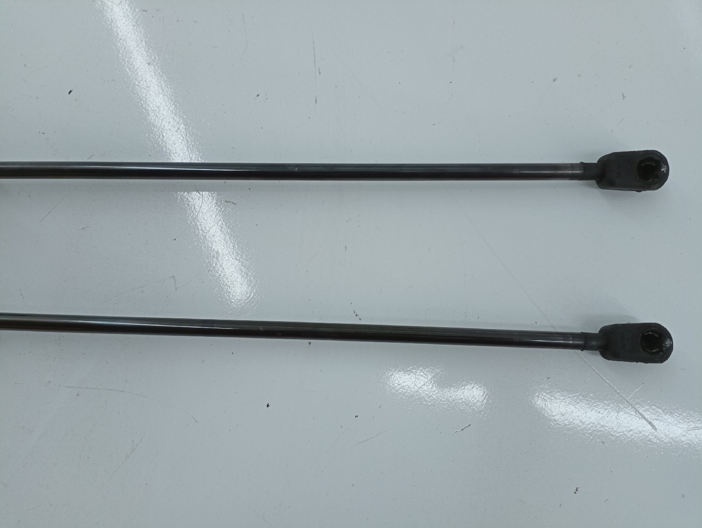 Amortecedor de porta da mala MERCEDES-BENZ E-CLASS T-Model (S211) | 03 - 09 Imagem-2