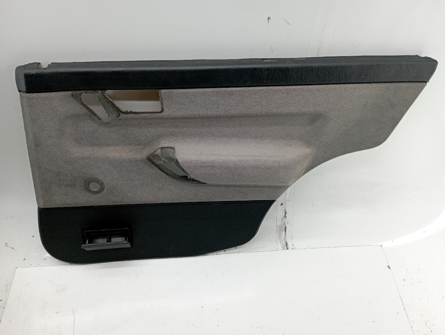 Quartela de porta trás direita FIAT TEMPRA SW (159_) | 90 - 97 Imagem-4