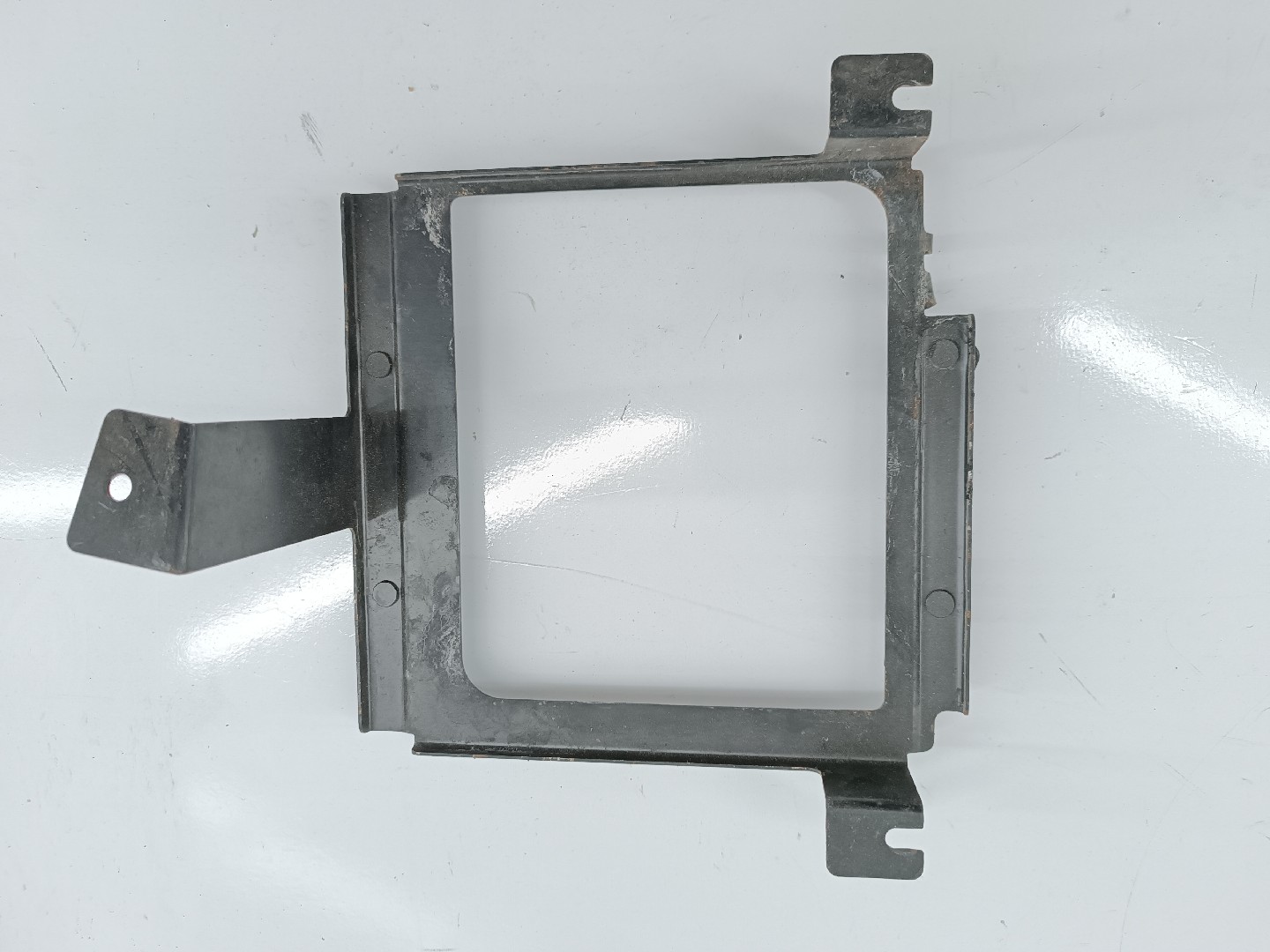 Suporte de centralina AUDI R8 (422, 423) | 07 - 15