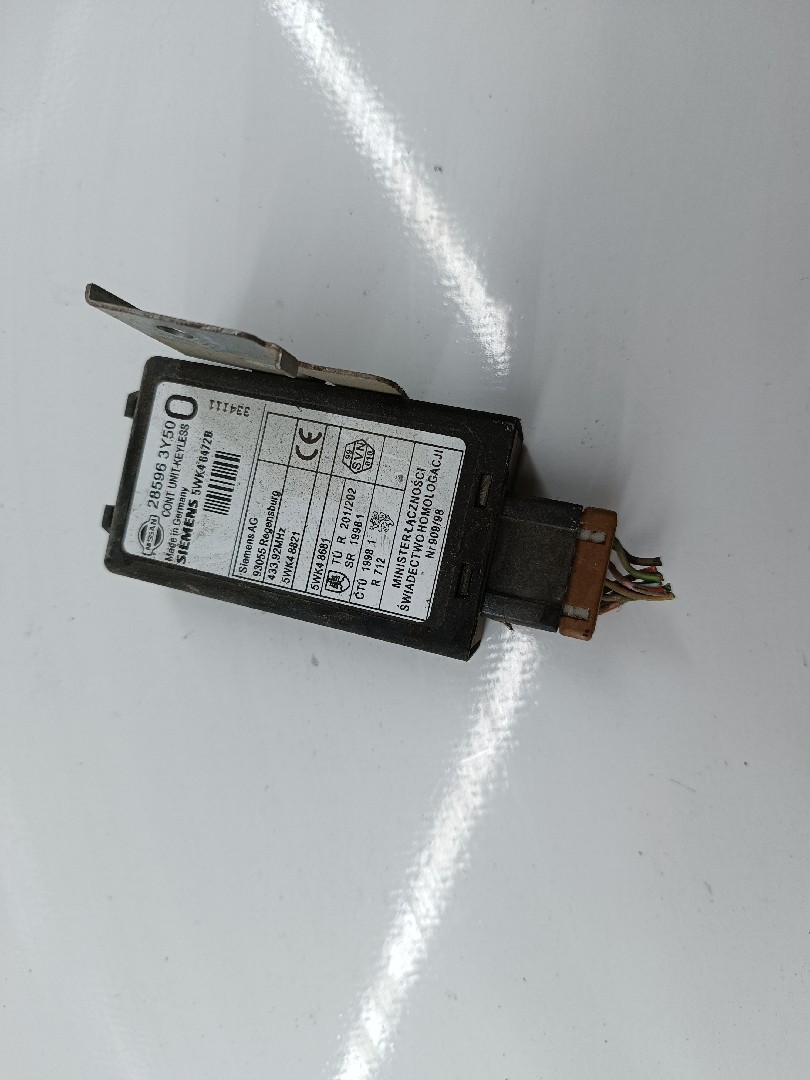 Centralina do Fecho Central NISSAN X-TRAIL (T30) | 01 - 13