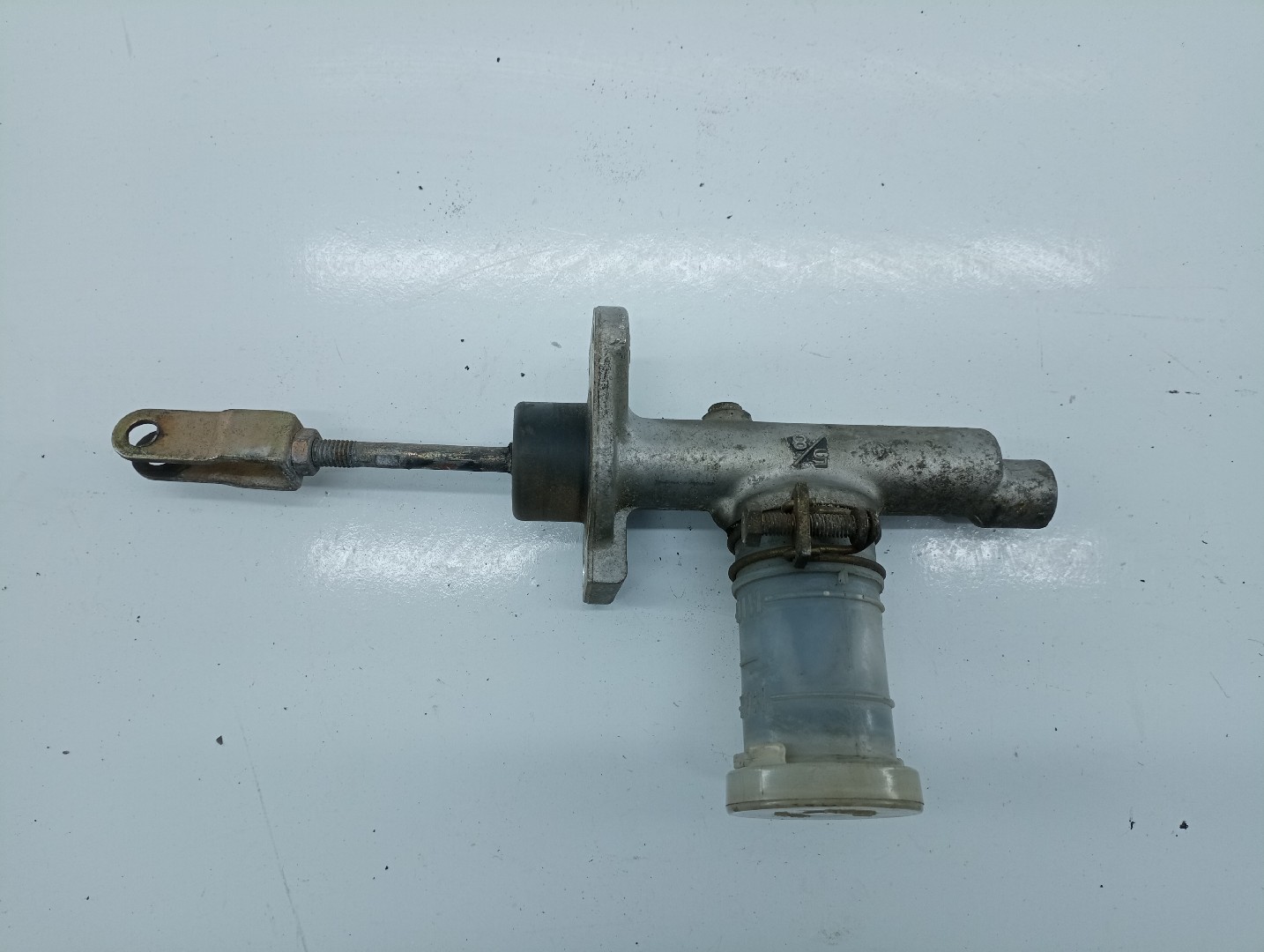Bomba de embraiagem NISSAN PATROL III/2 Hardtop (K260) | 84 - 98 Imagem-2