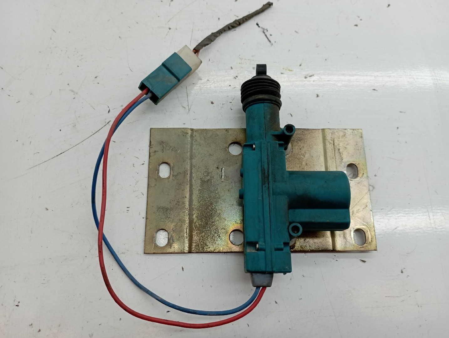 Fecho da Porta Frente Direito LAND ROVER DISCOVERY II (L318) | 98 - 04