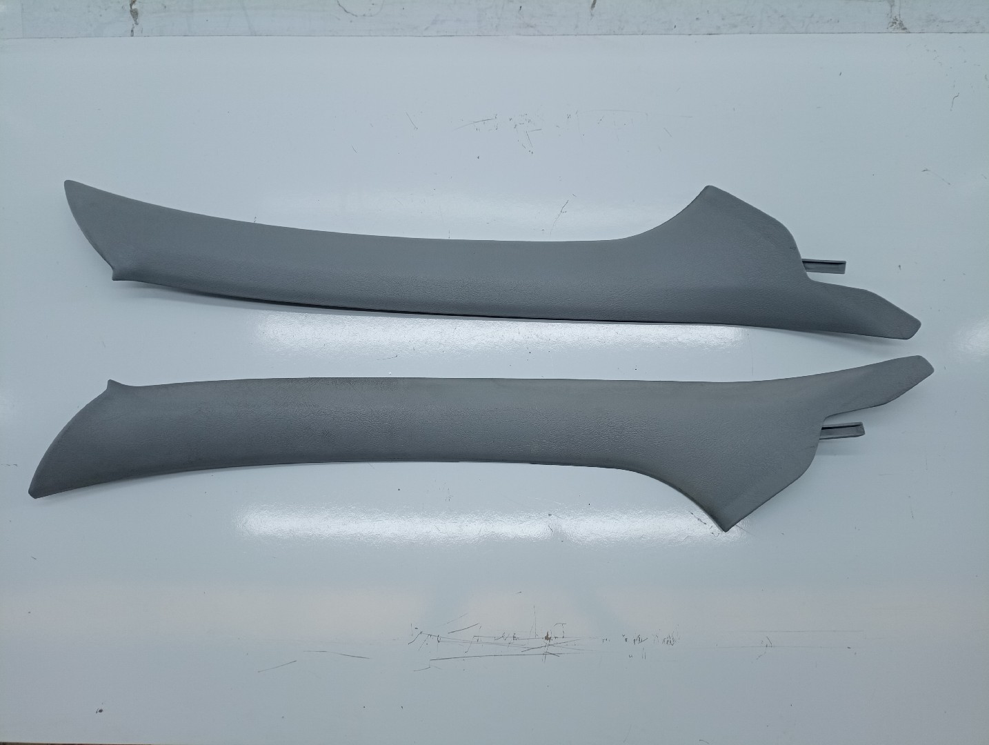 Moldura de pilar MITSUBISHI SPACE STAR Veículo multiuso (DG_A) | 98 - 04
